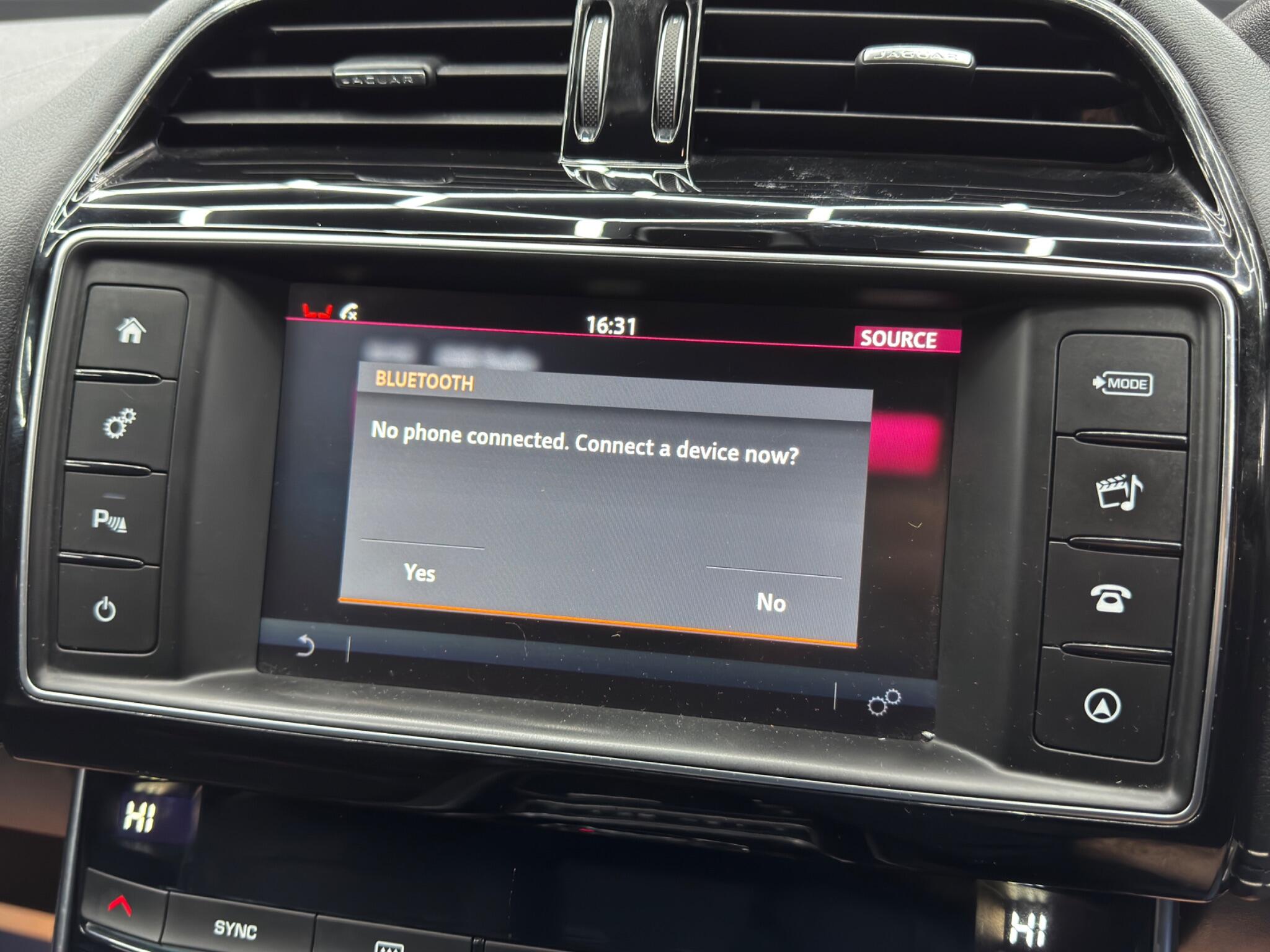 Jaguar XE 2.0d R-Sport Auto Euro 6 (s/s) 4dr 4dr Automatic 2026