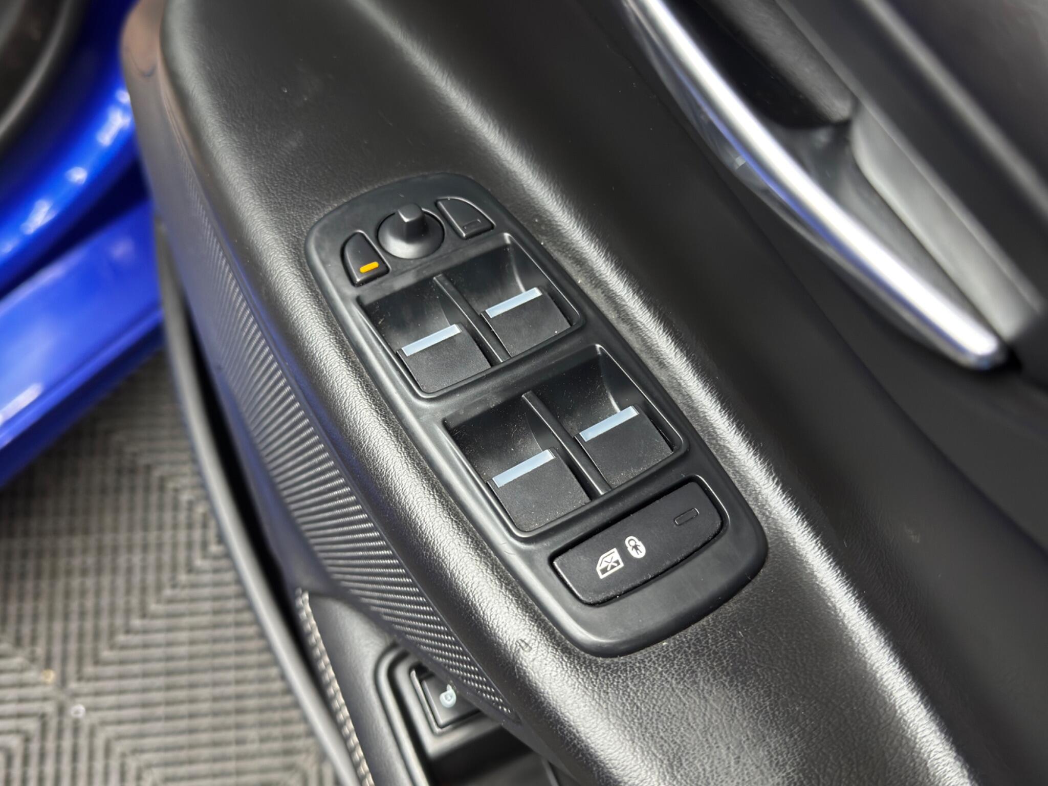 Jaguar XE 2.0d R-Sport Auto Euro 6 (s/s) 4dr 4dr Automatic 2026