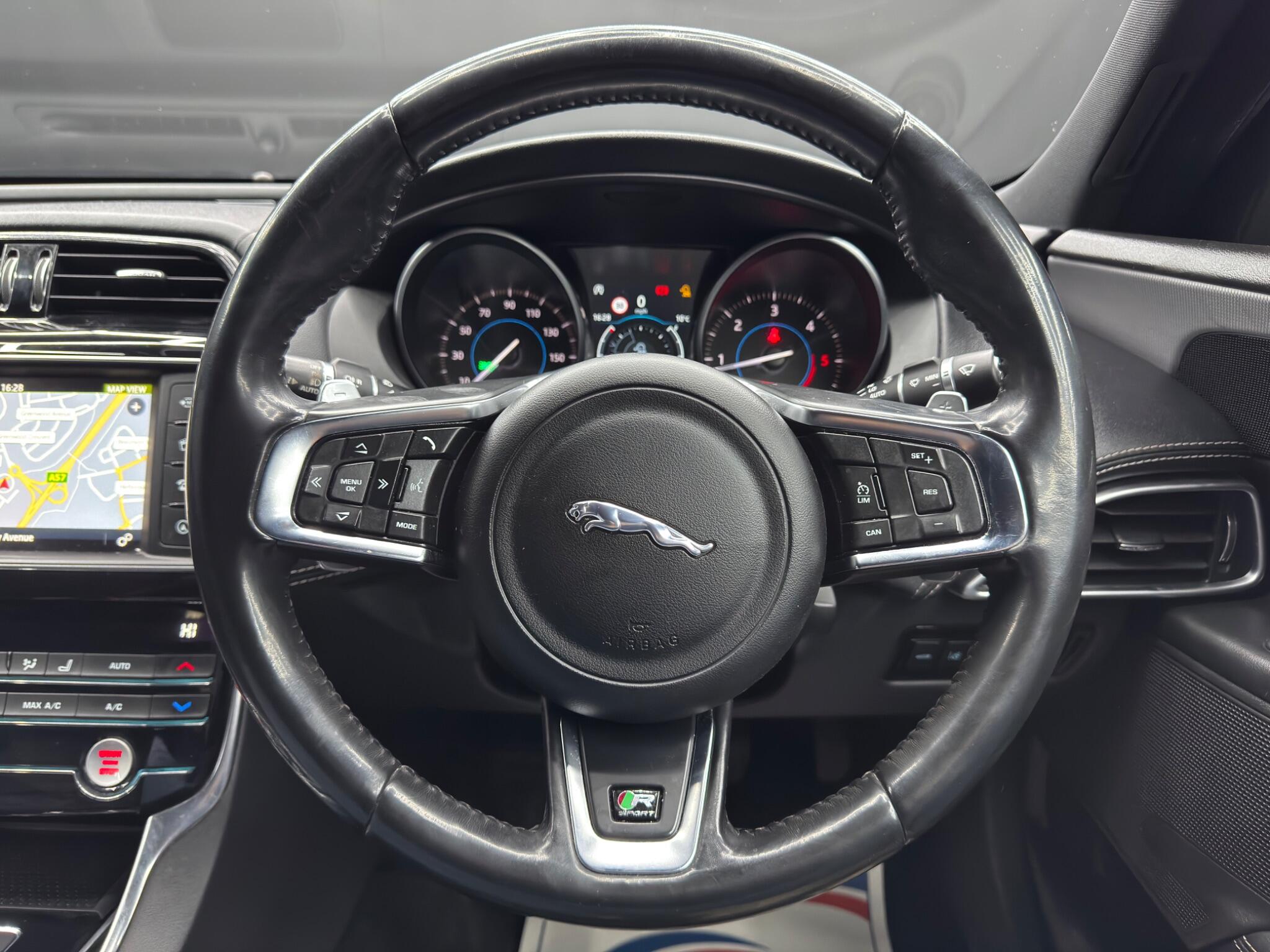 Jaguar XE 2.0d R-Sport Auto Euro 6 (s/s) 4dr 4dr Automatic 2026