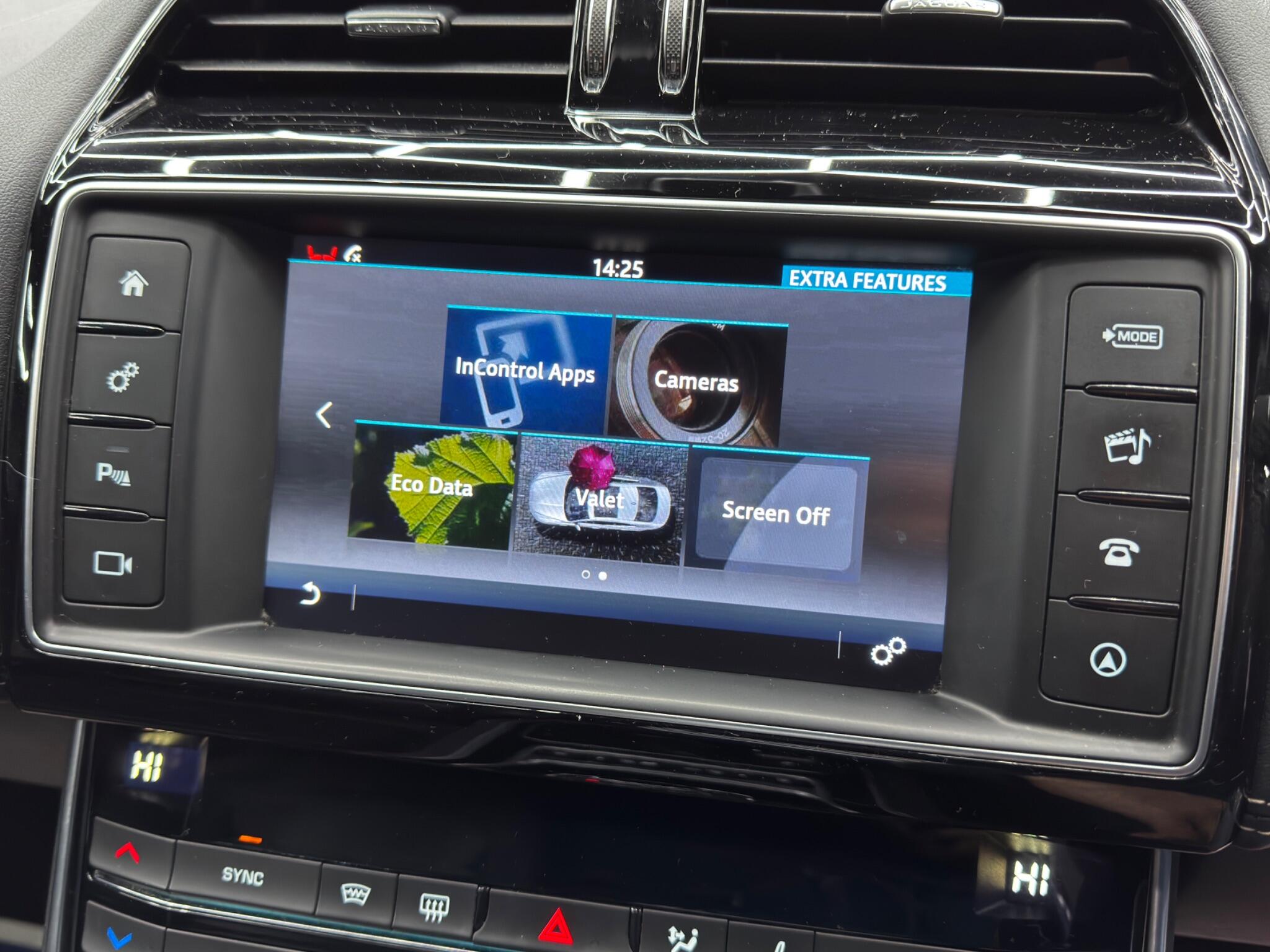 Jaguar XE 2.0d R-Sport Auto Euro 6 (s/s) 4dr 4dr Automatic 2026