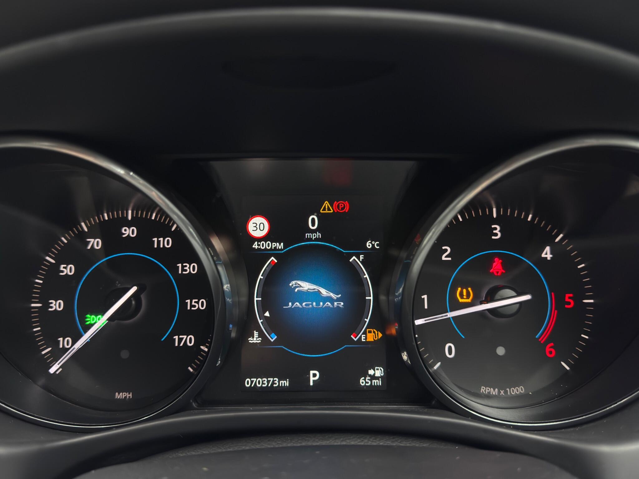 Jaguar XE 2.0d R-Sport Auto Euro 6 (s/s) 4dr 4dr Automatic 2026