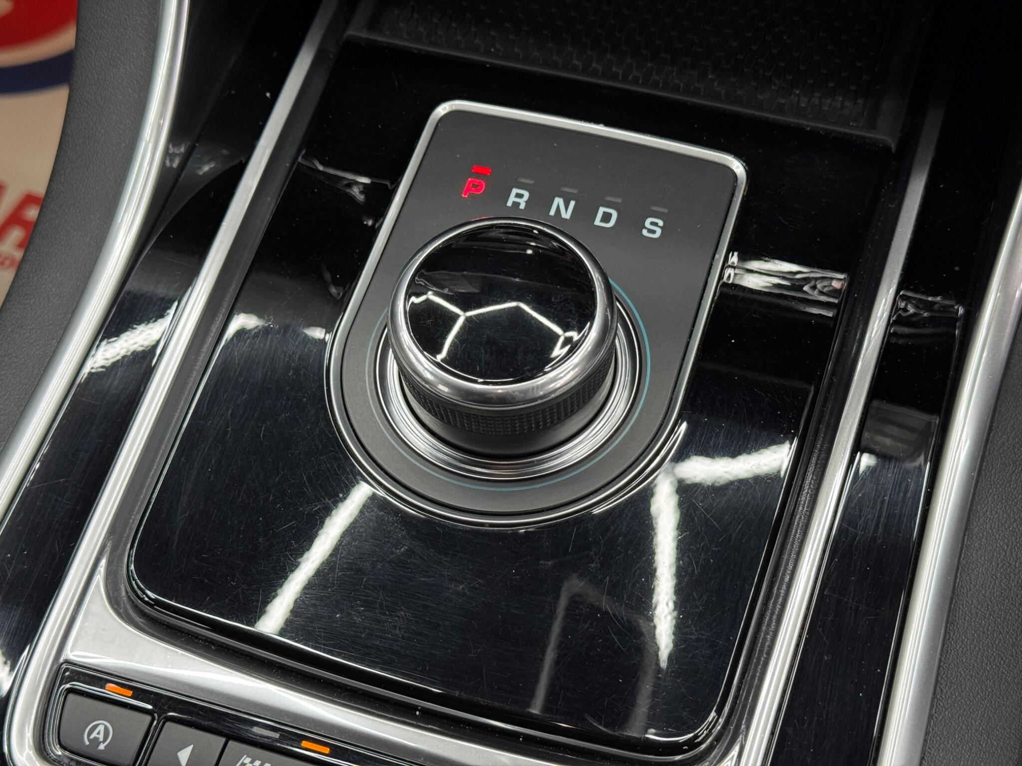 Jaguar XE 2.0d R-Sport Auto Euro 6 (s/s) 4dr 4dr Automatic 2026