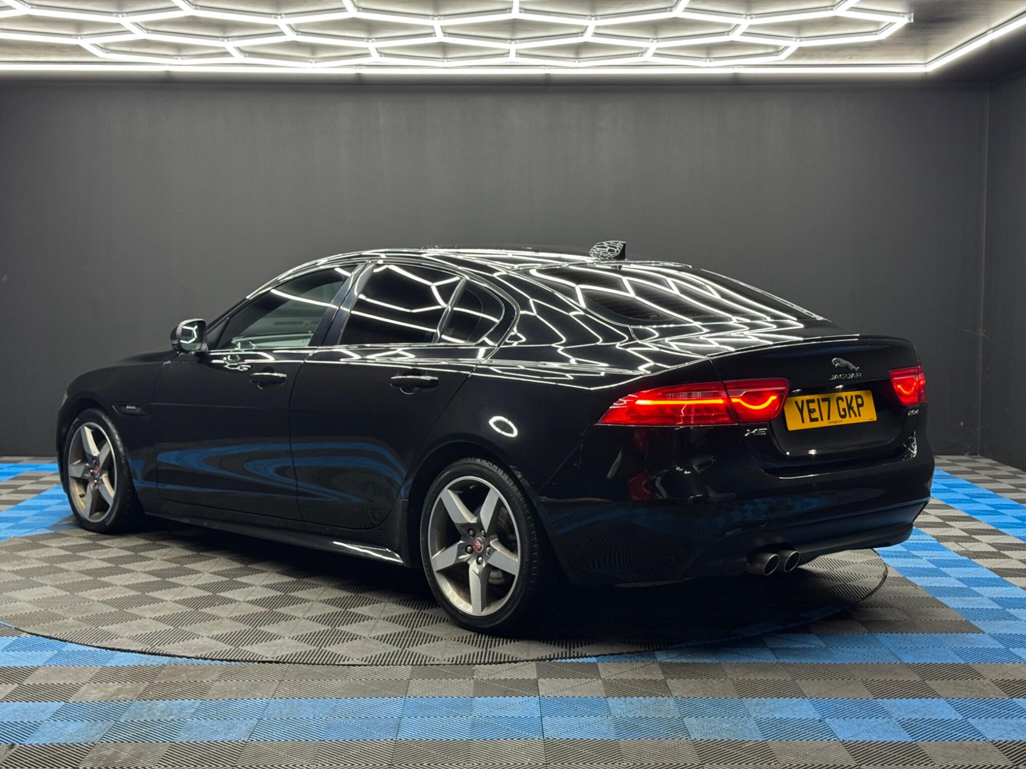 Jaguar XE 2.0d R-Sport Auto Euro 6 (s/s) 4dr 4dr Automatic 2026