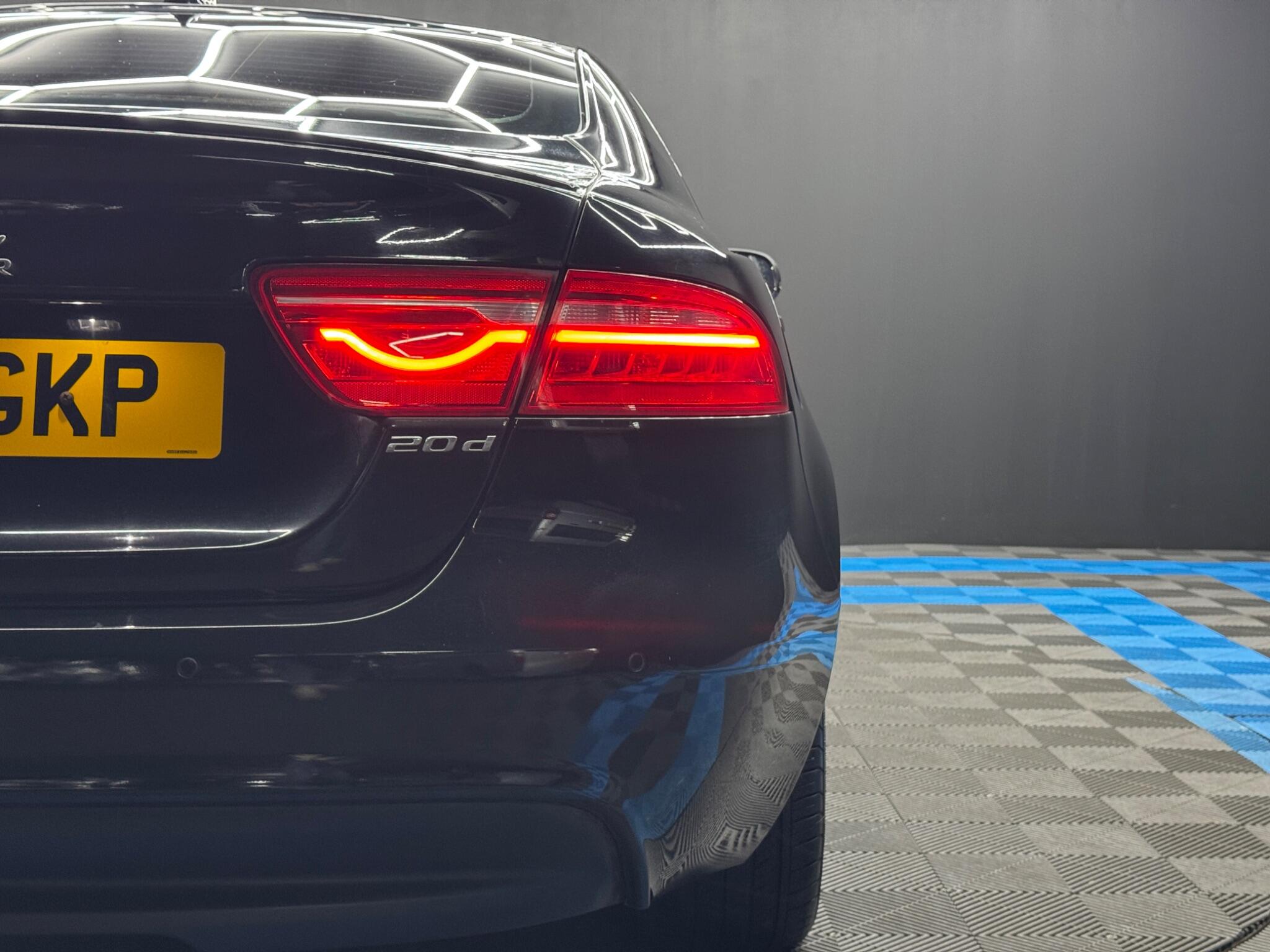 Jaguar XE 2.0d R-Sport Auto Euro 6 (s/s) 4dr 4dr Automatic 2026