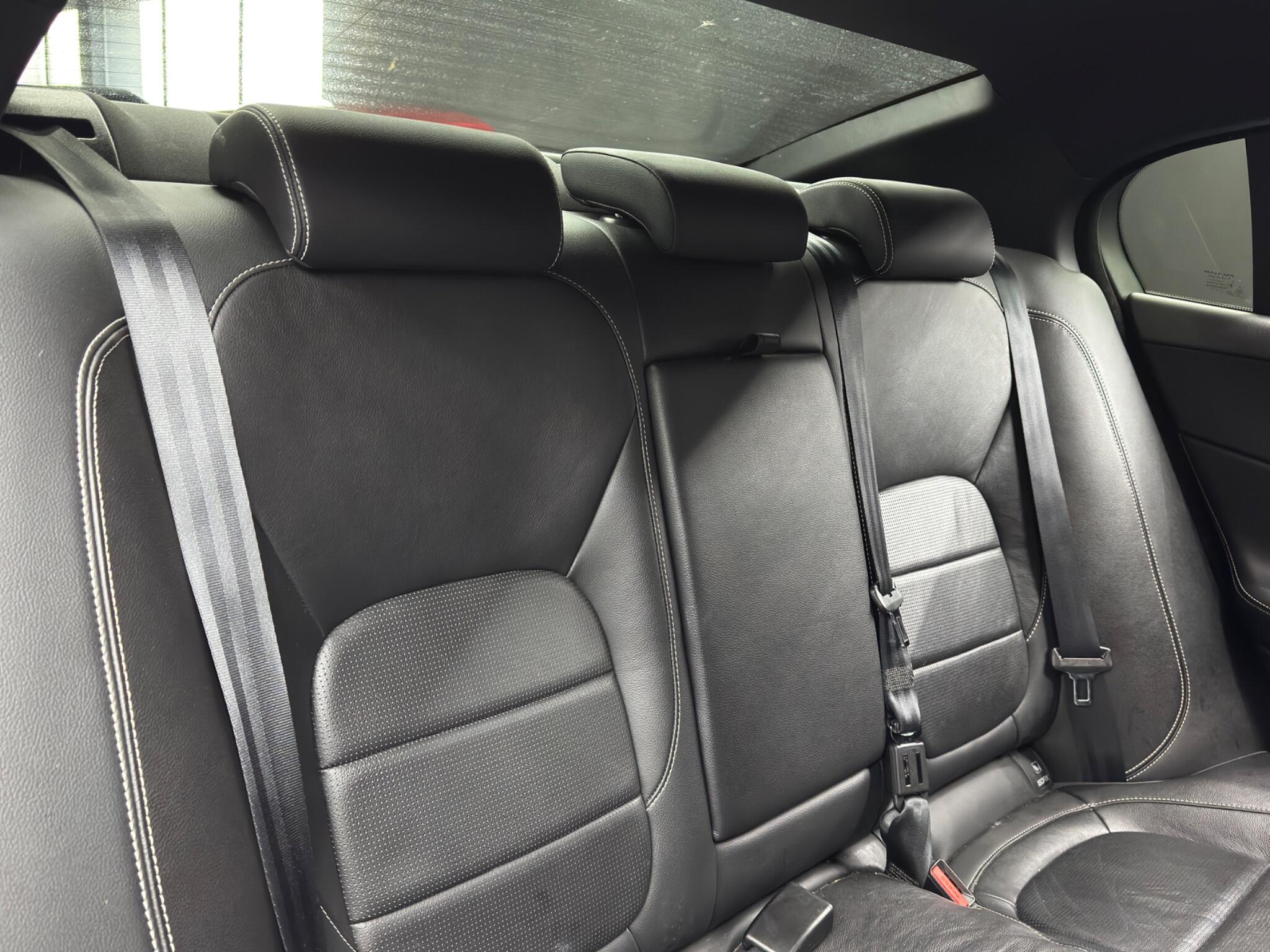 Jaguar XE 2.0d R-Sport Auto Euro 6 (s/s) 4dr 4dr Automatic 2026