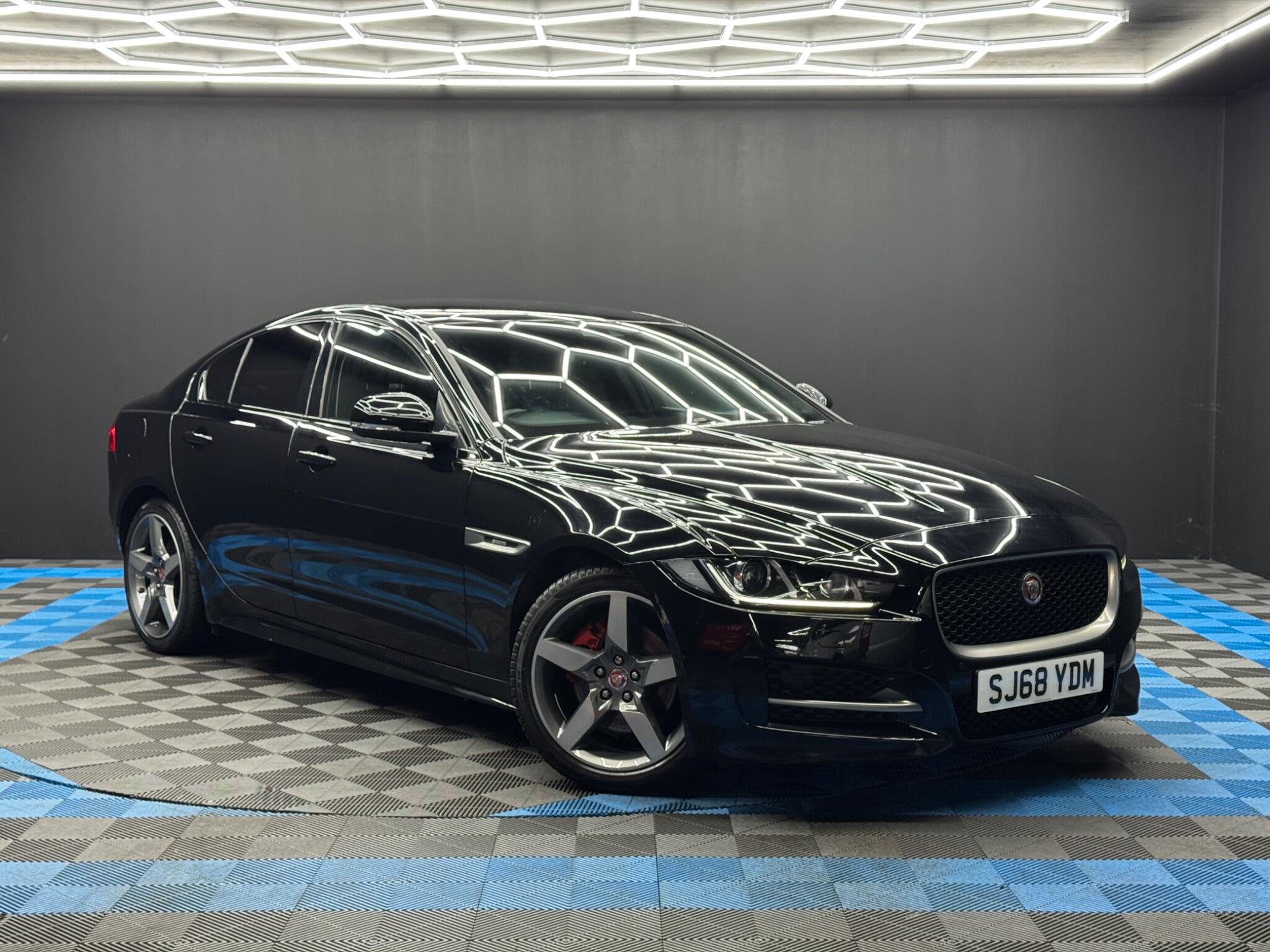 Jaguar XE 2.0d R-Sport Auto Euro 6 (s/s) 4dr 4dr Automatic 2026