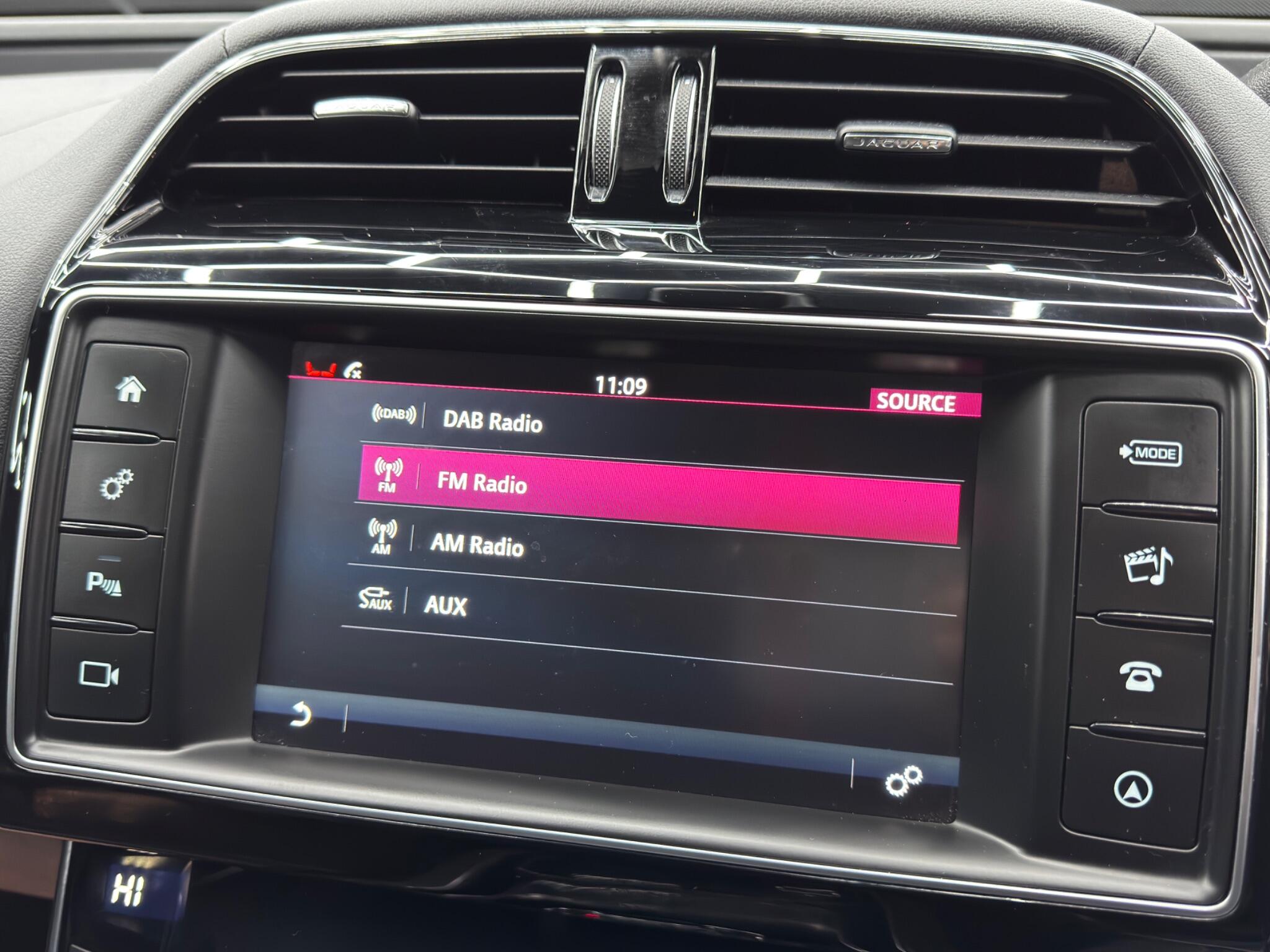 Jaguar XE 2.0d R-Sport Auto Euro 6 (s/s) 4dr 4dr Automatic 2026