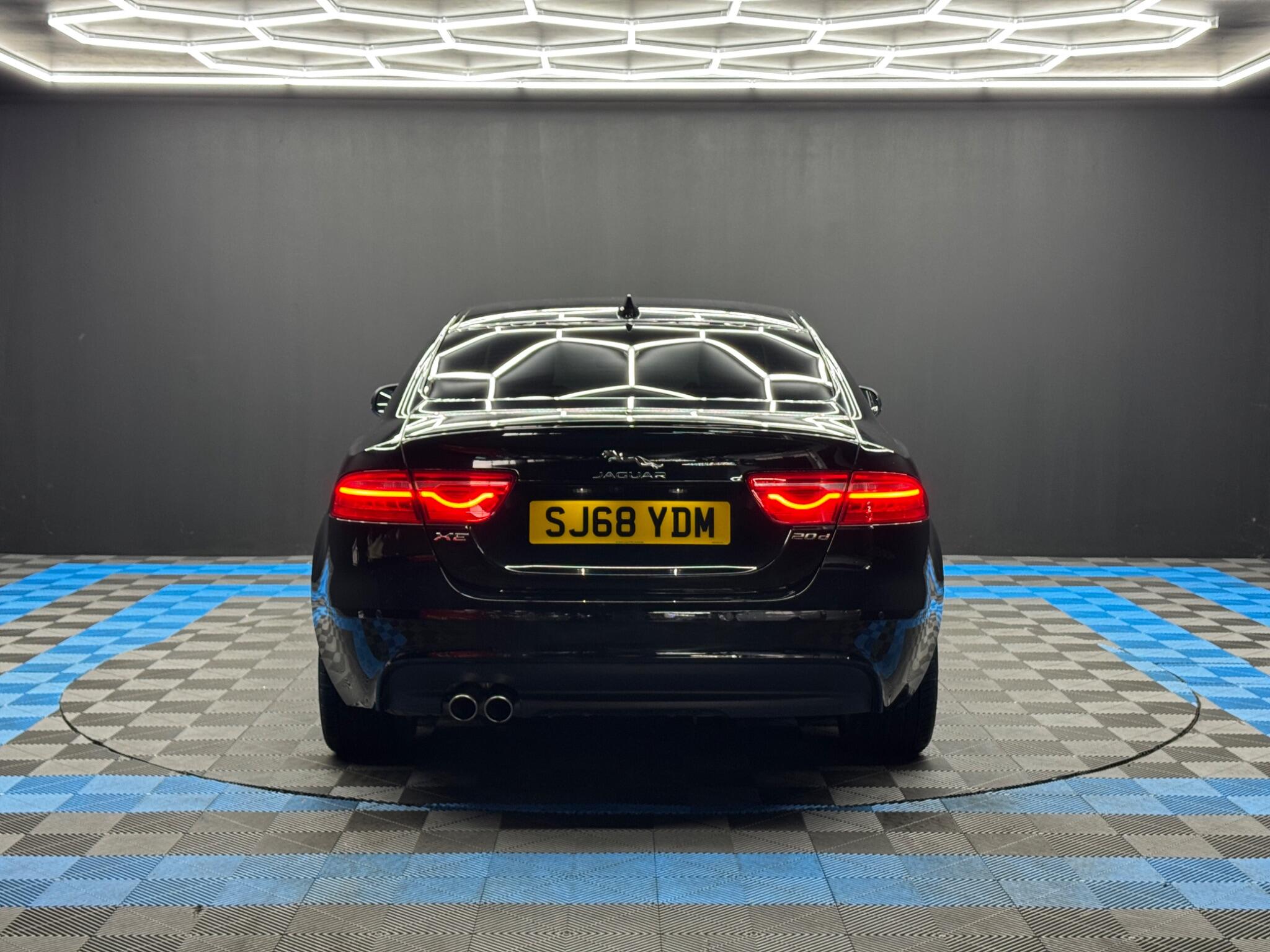 Jaguar XE 2.0d R-Sport Auto Euro 6 (s/s) 4dr 4dr Automatic 2026