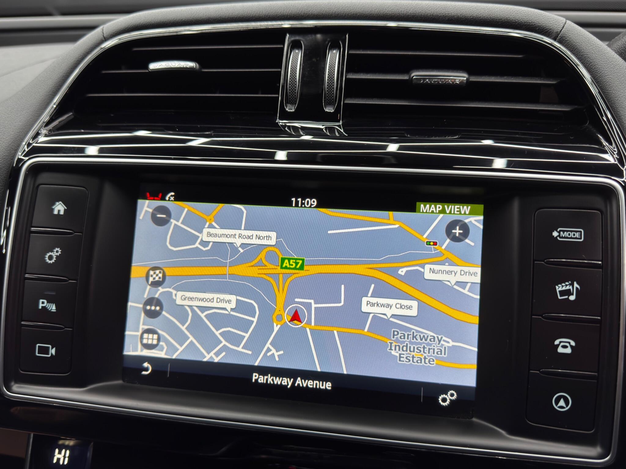 Jaguar XE 2.0d R-Sport Auto Euro 6 (s/s) 4dr 4dr Automatic 2026