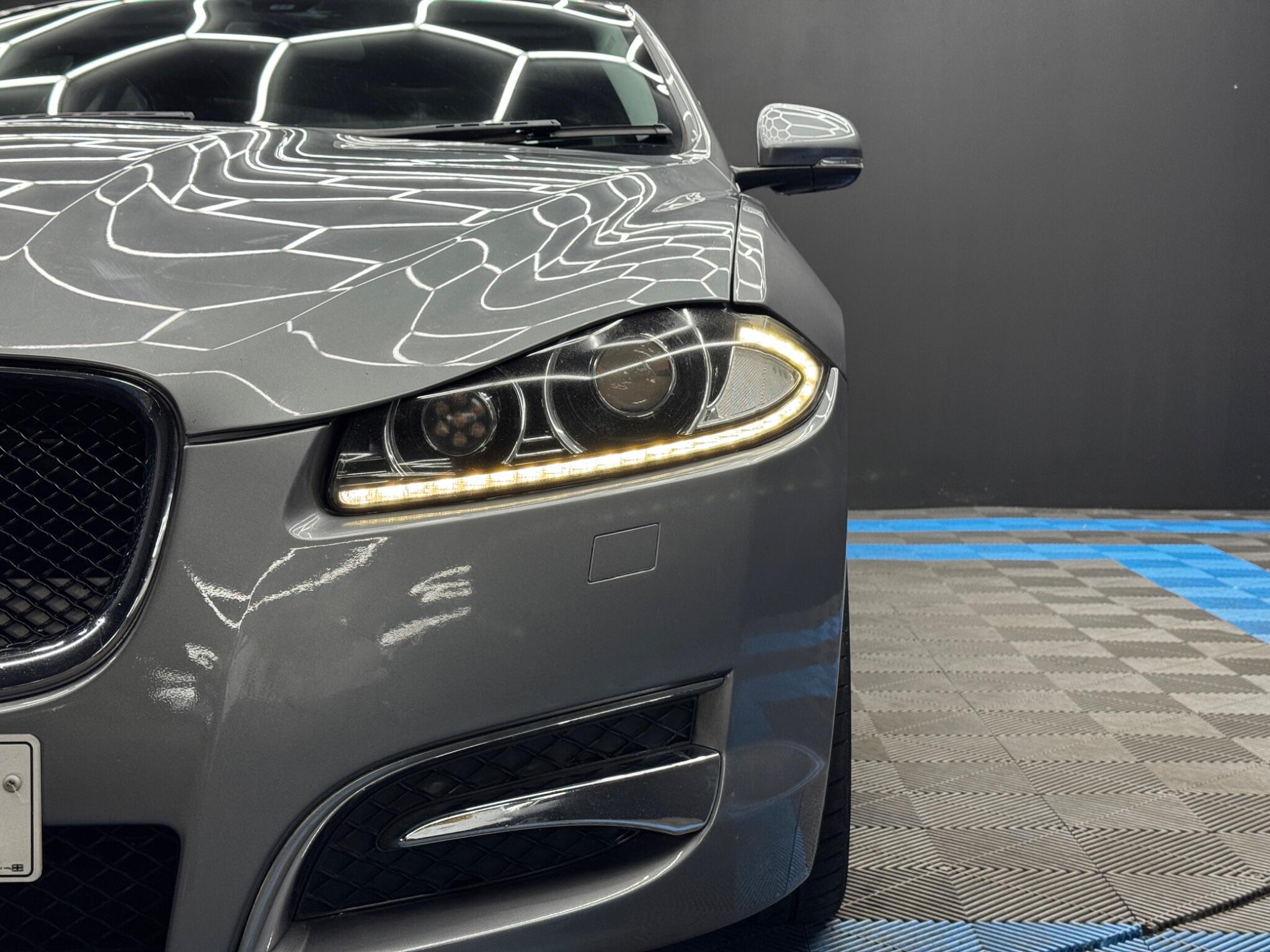 Jaguar XF 3.0d S V6 Premium Luxury Auto Euro 5 4dr 4dr Automatic 2026