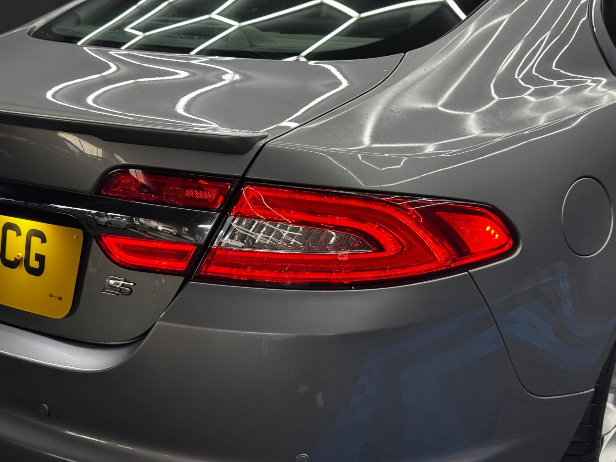 Jaguar XF 3.0d S V6 Premium Luxury Auto Euro 5 4dr 4dr Automatic 2026