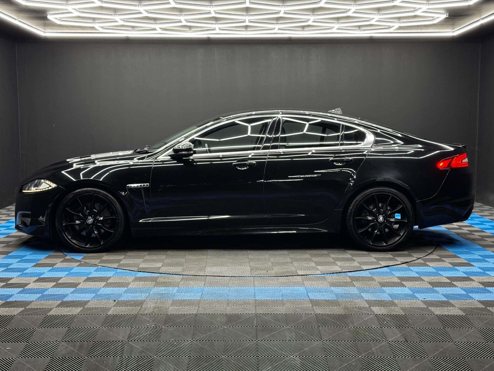 Jaguar XF 3.0d S V6 Premium Luxury Auto Euro 5 (s/s) 4dr 4dr Automatic 2025