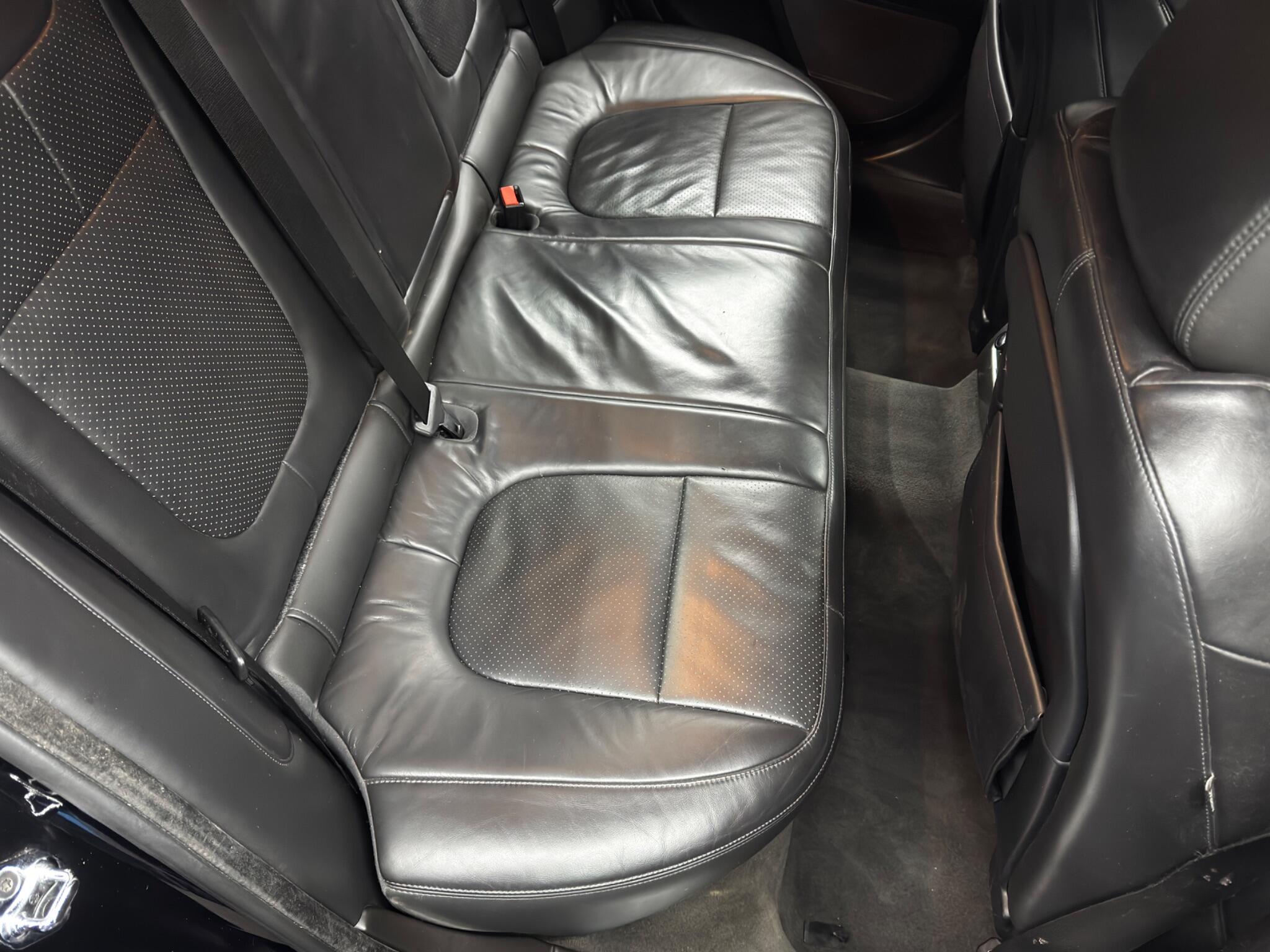 Jaguar XF 3.0d S V6 Premium Luxury Auto Euro 5 (s/s) 4dr 4dr Automatic 2025