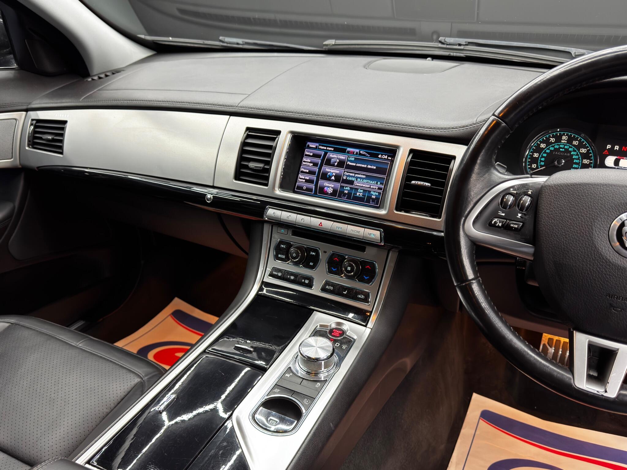 Jaguar XF 3.0d S V6 Premium Luxury Auto Euro 5 (s/s) 4dr 4dr Automatic 2025