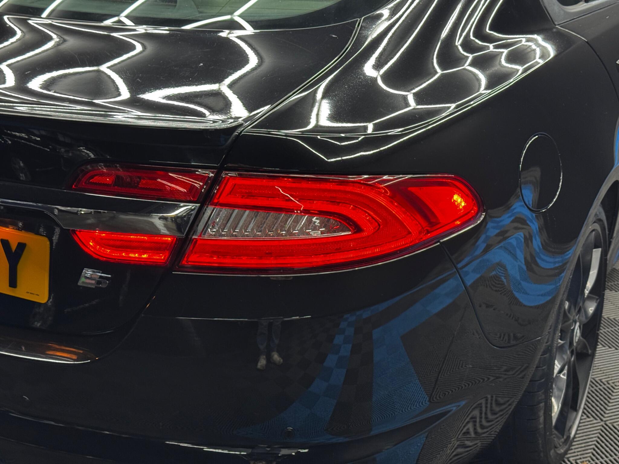 Jaguar XF 3.0d S V6 Premium Luxury Auto Euro 5 (s/s) 4dr 4dr Automatic 2025