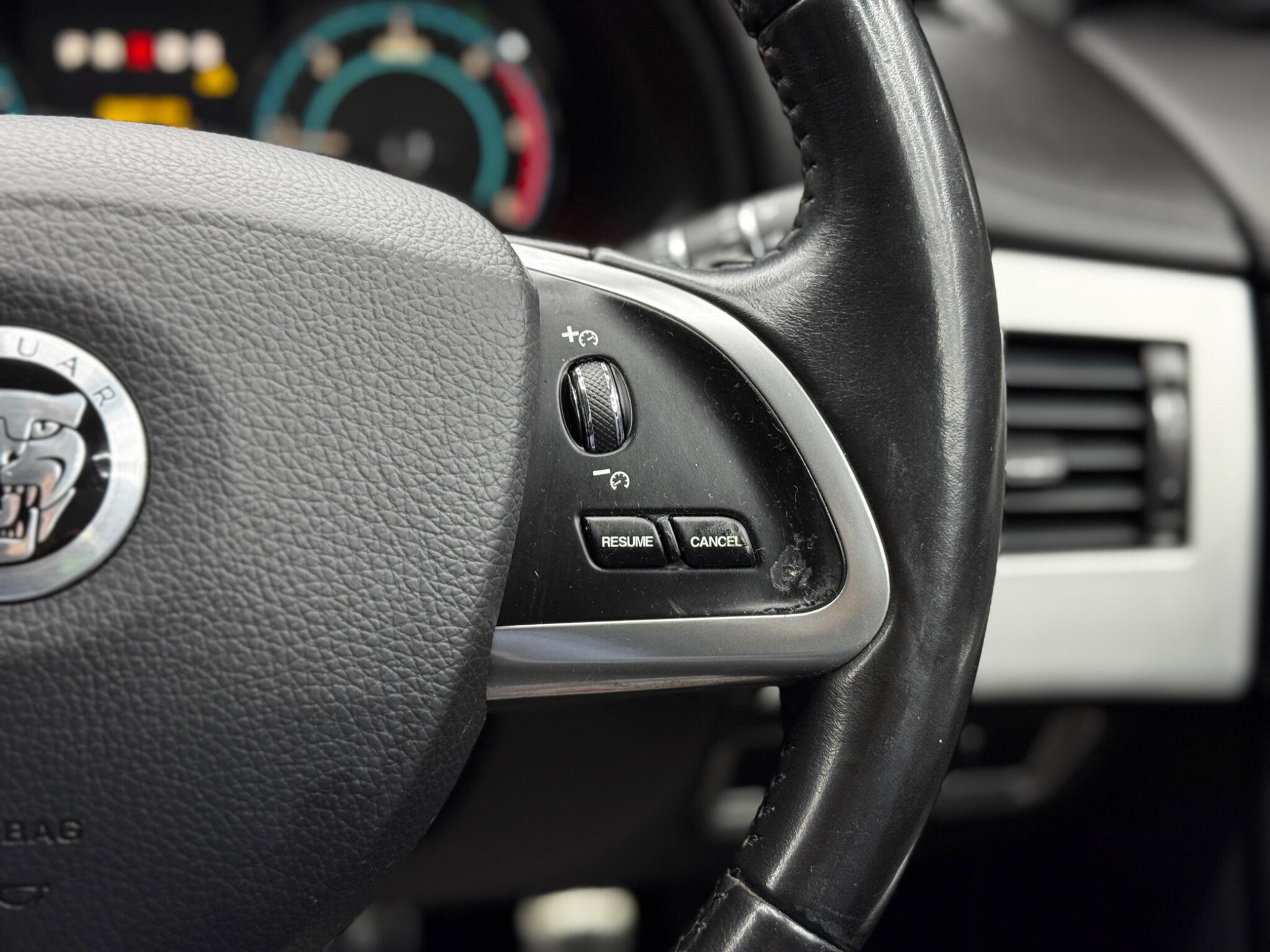 Jaguar XF 3.0d S V6 Premium Luxury Auto Euro 5 (s/s) 4dr 4dr Automatic 2025