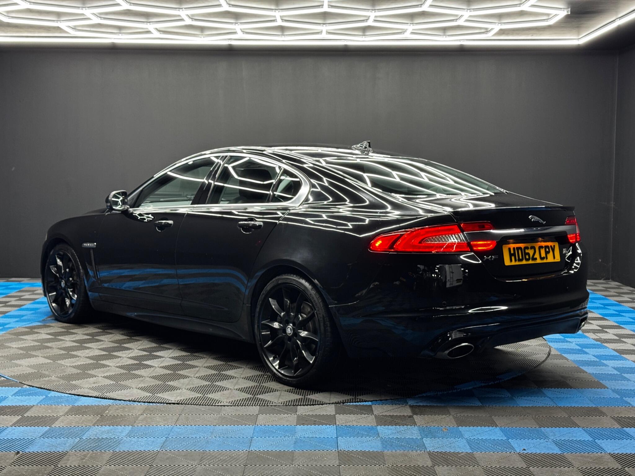 Jaguar XF 3.0d S V6 Premium Luxury Auto Euro 5 (s/s) 4dr 4dr Automatic 2025