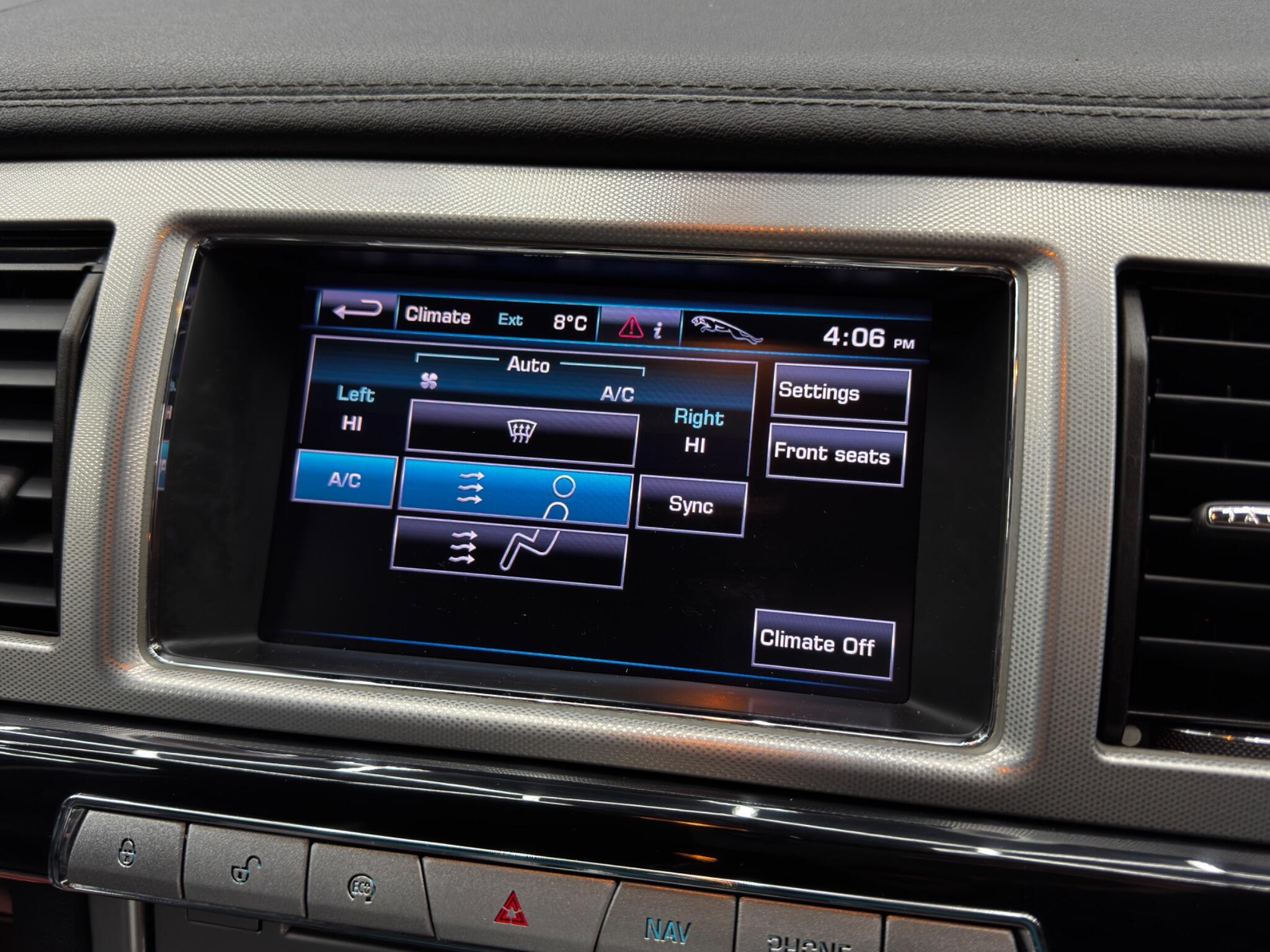 Jaguar XF 3.0d S V6 Premium Luxury Auto Euro 5 (s/s) 4dr 4dr Automatic 2025