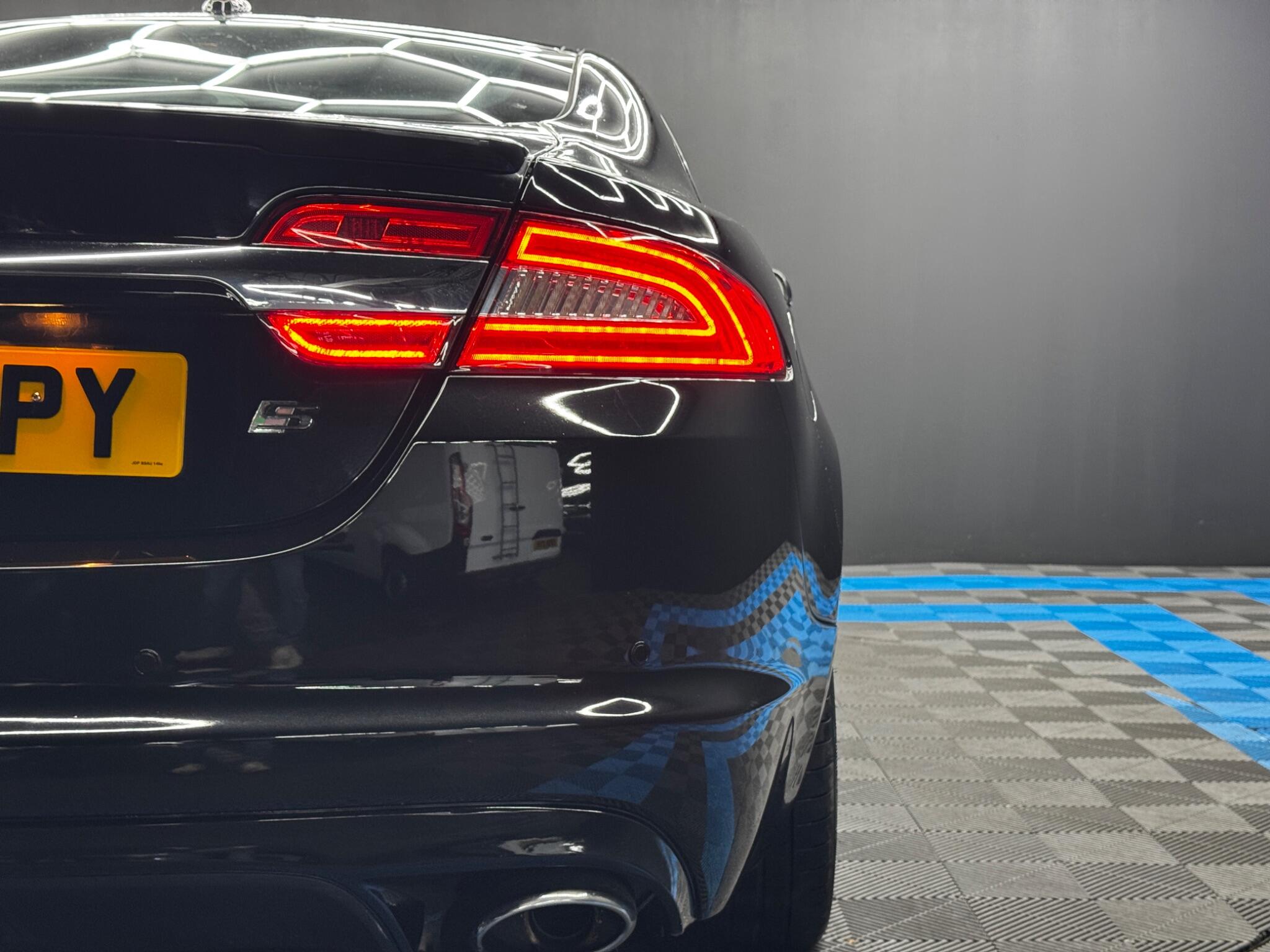 Jaguar XF 3.0d S V6 Premium Luxury Auto Euro 5 (s/s) 4dr 4dr Automatic 2025