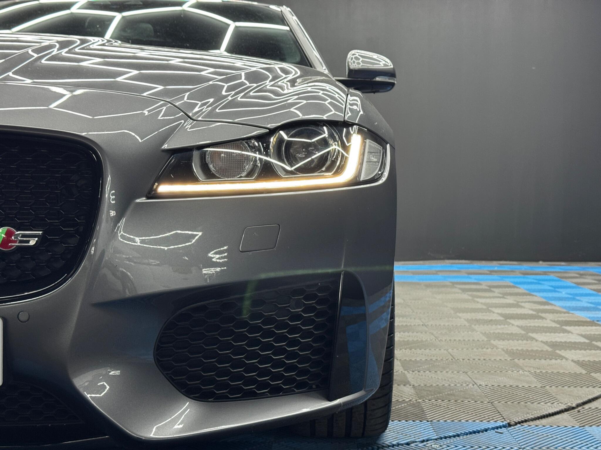 Jaguar XF 3.0d V6 S Auto Euro 6 (s/s) 4dr 4dr Automatic 2026