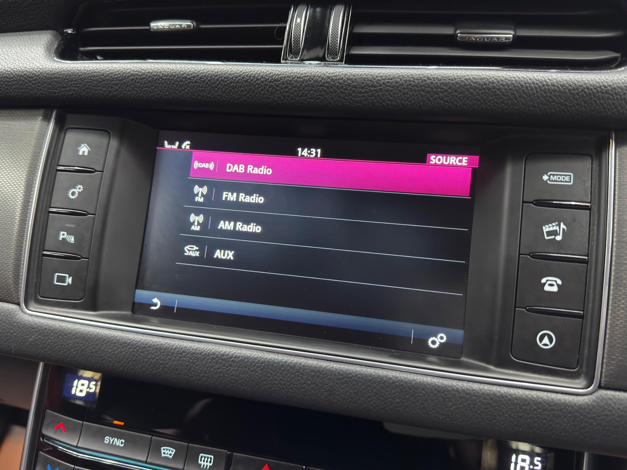 Jaguar XF 3.0d V6 S Auto Euro 6 (s/s) 4dr 4dr Automatic 2026