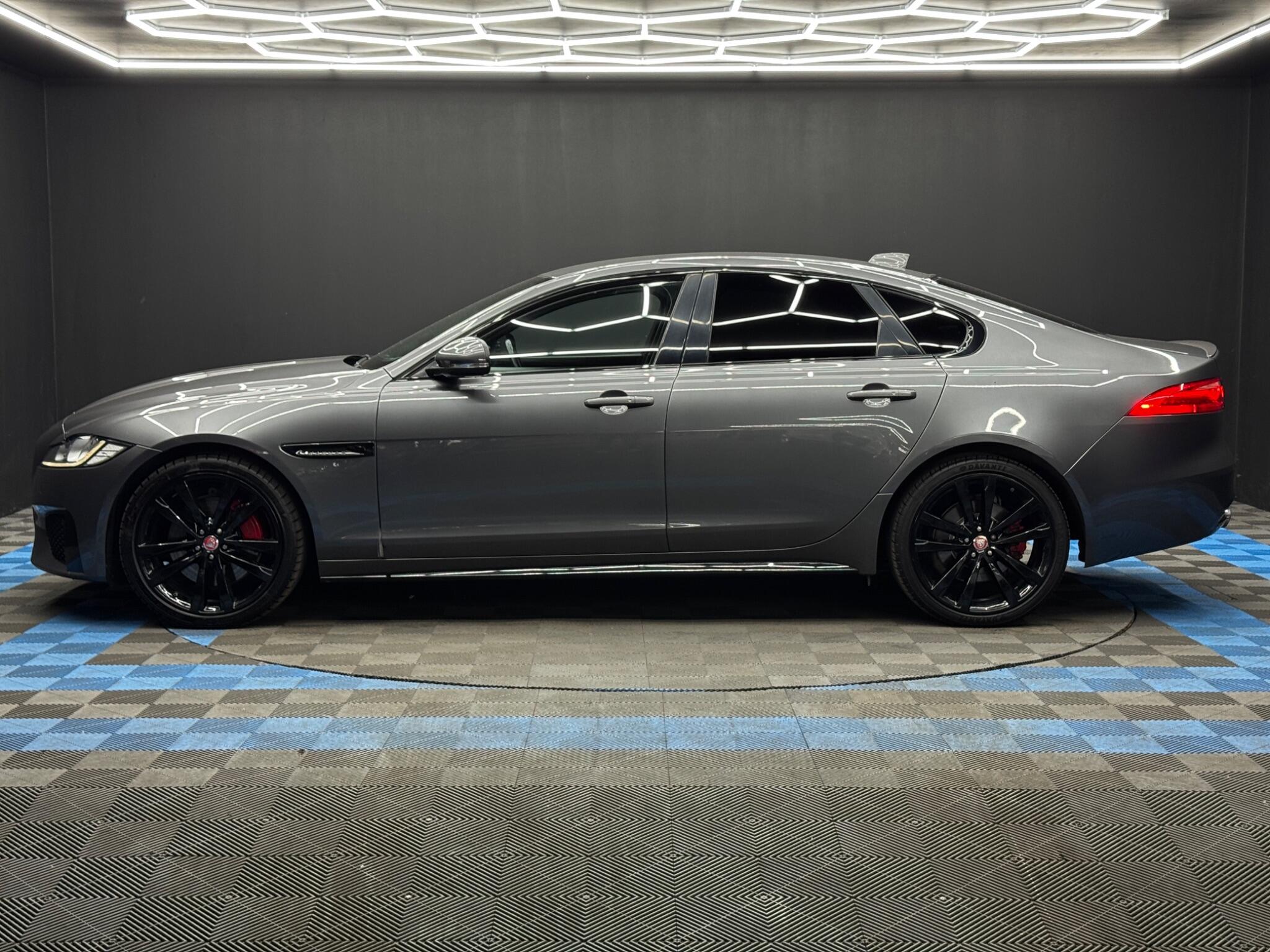 Jaguar XF 3.0d V6 S Auto Euro 6 (s/s) 4dr 4dr Automatic 2026