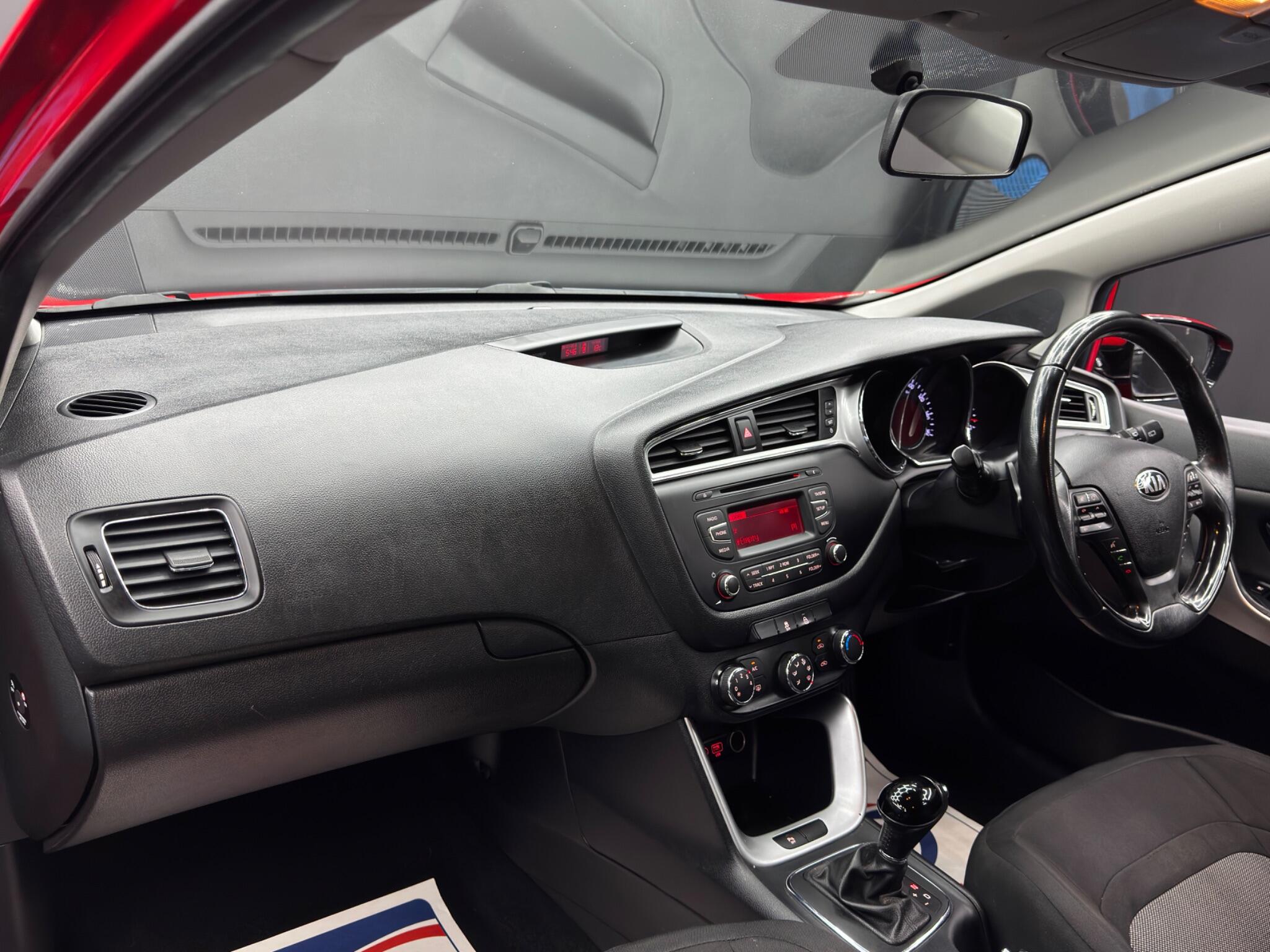 Kia Ceed 1.6 CRDi 2 DCT Euro 6 (s/s) 5dr 5dr Automatic 2026