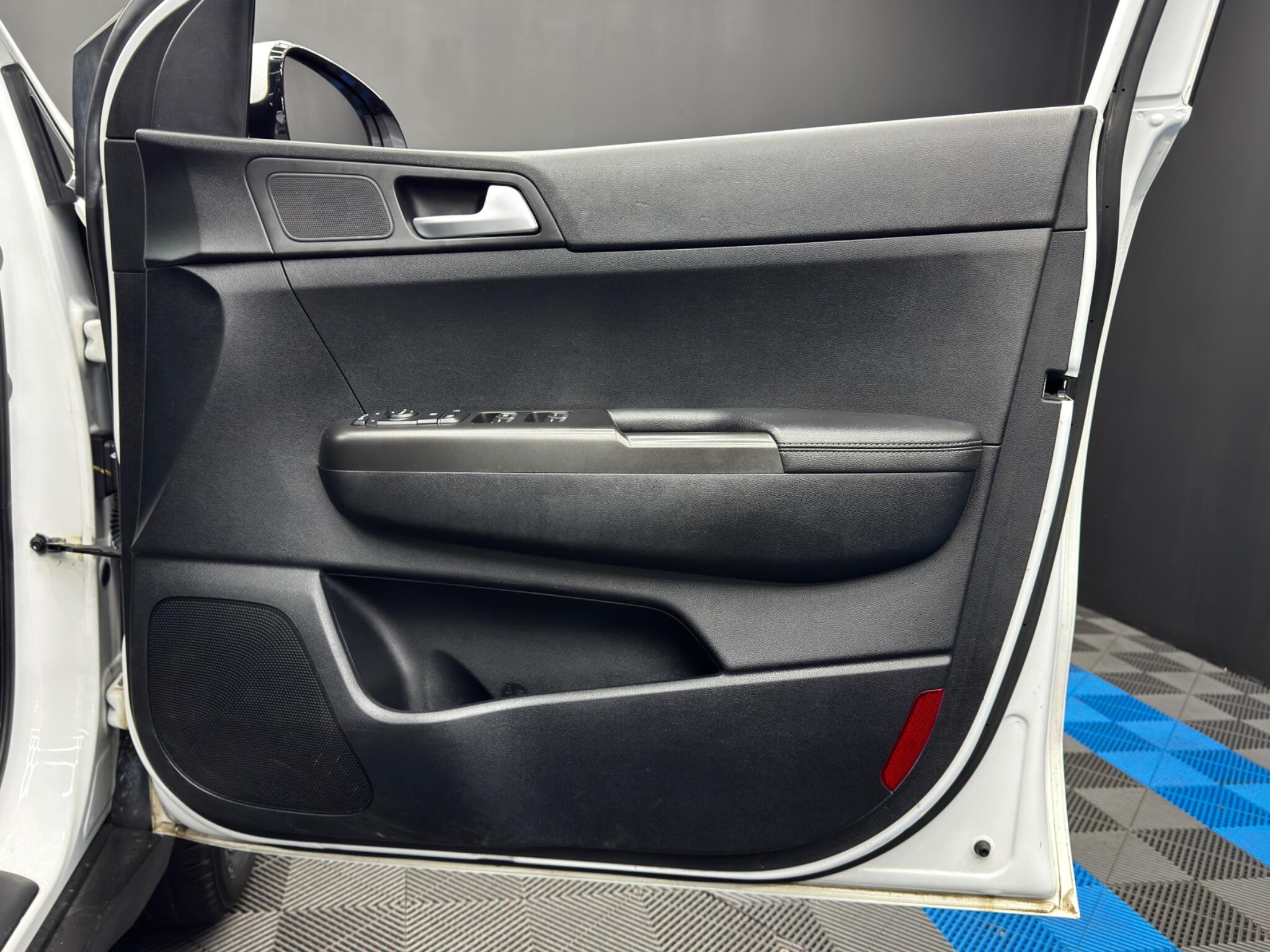 Kia Sportage 1.6 T-GDi 2 AWD Euro 6 (s/s) 5dr 5dr Manual 2026