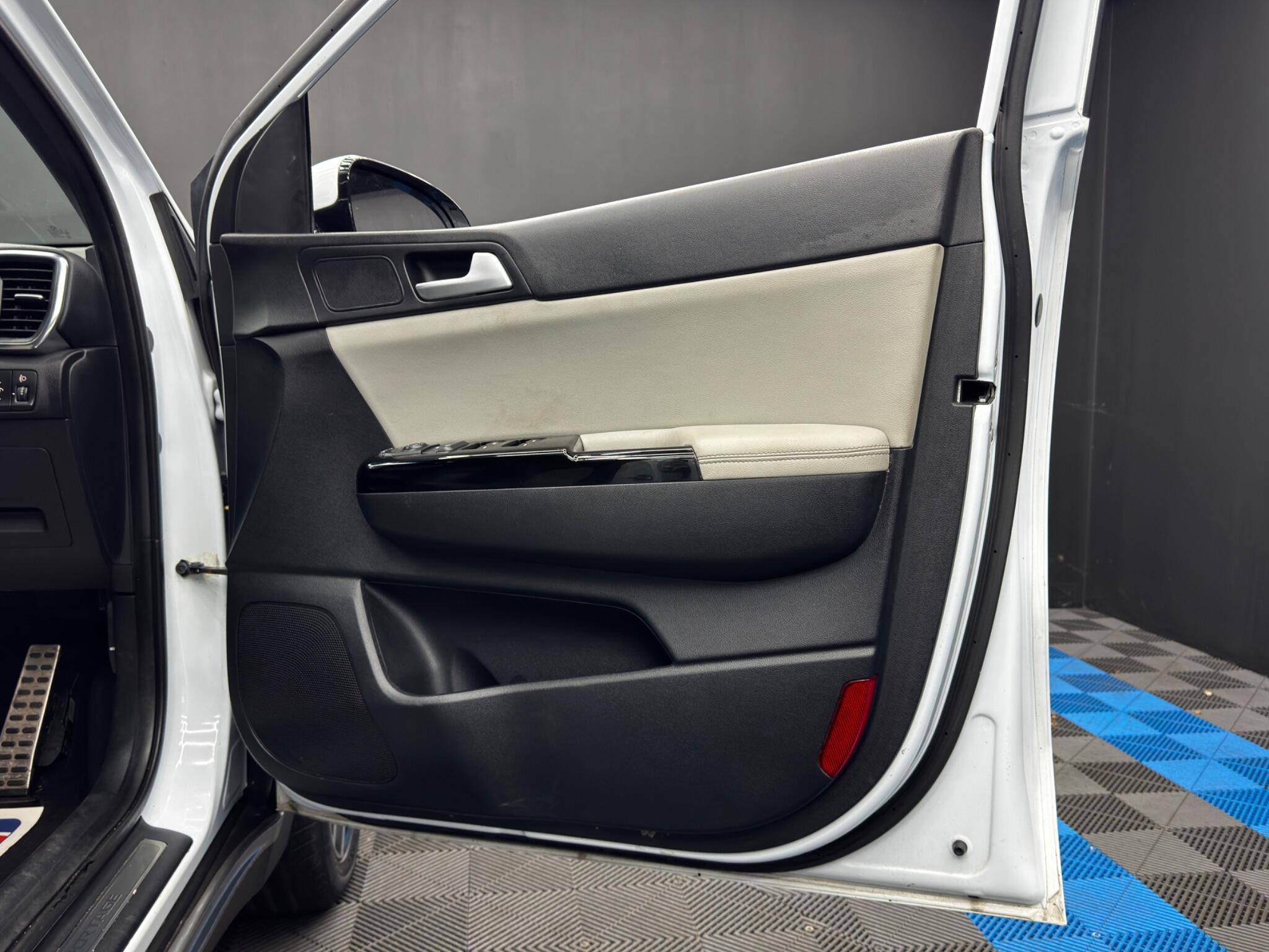 Kia Sportage 1.6 T-GDi GT-Line DCT AWD Euro 6 5dr 5dr Automatic 2026