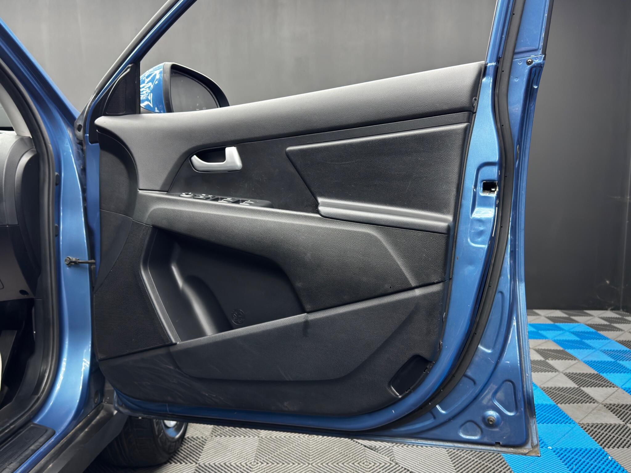 Kia Sportage 1.7 CRDi EcoDynamics 1 2WD Euro 5 (s/s) 5dr 5dr Manual 2025