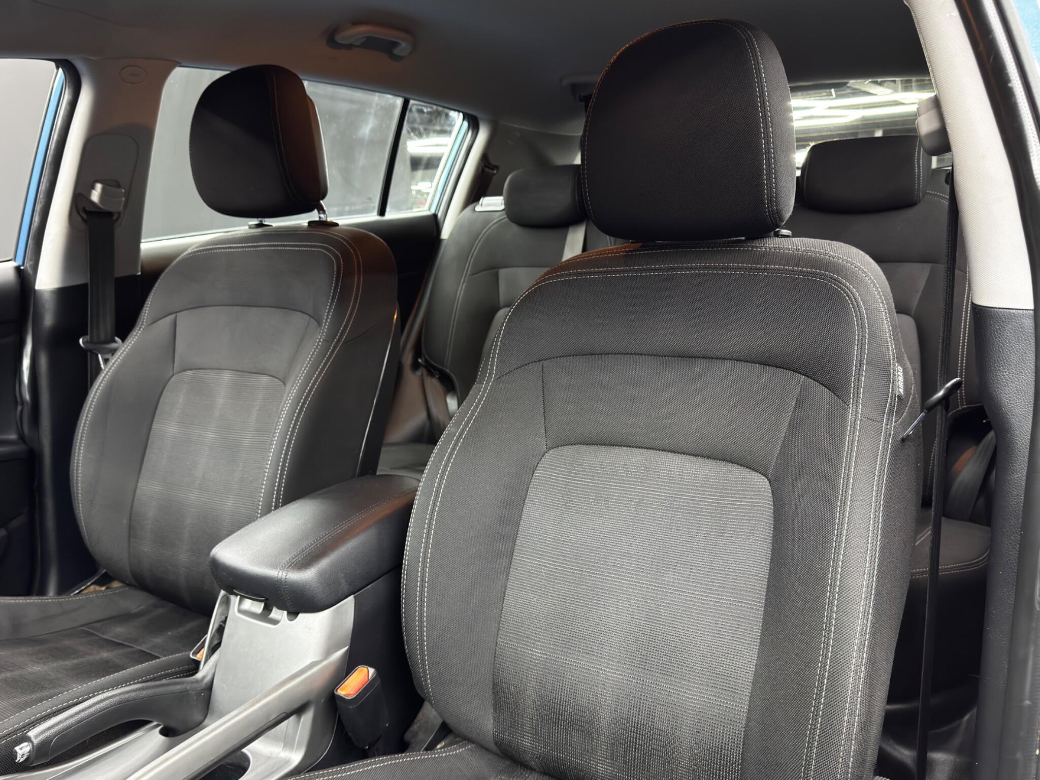 Kia Sportage 1.7 CRDi EcoDynamics 1 2WD Euro 5 (s/s) 5dr 5dr Manual 2025