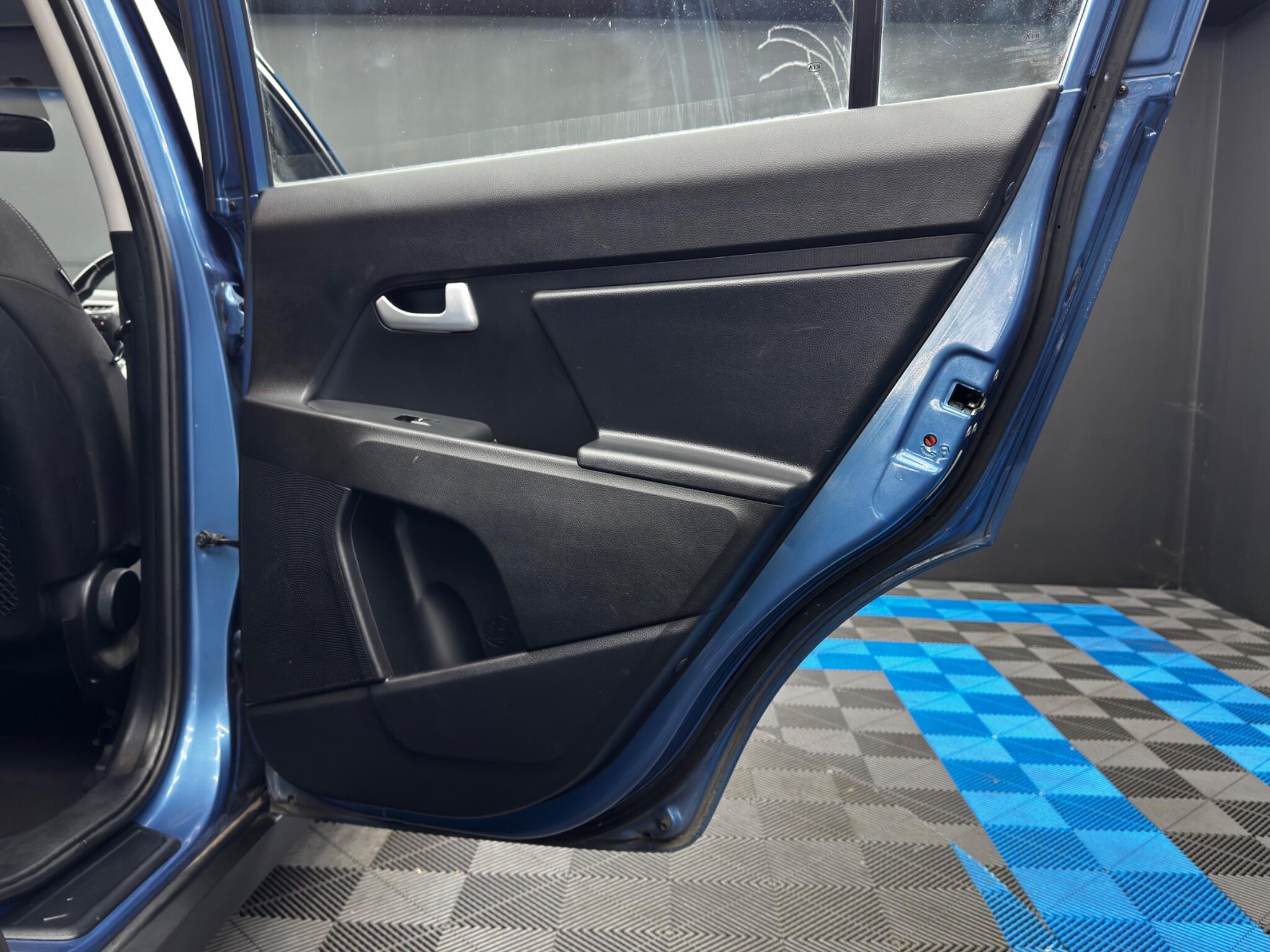 Kia Sportage 1.7 CRDi EcoDynamics 1 2WD Euro 5 (s/s) 5dr 5dr Manual 2025