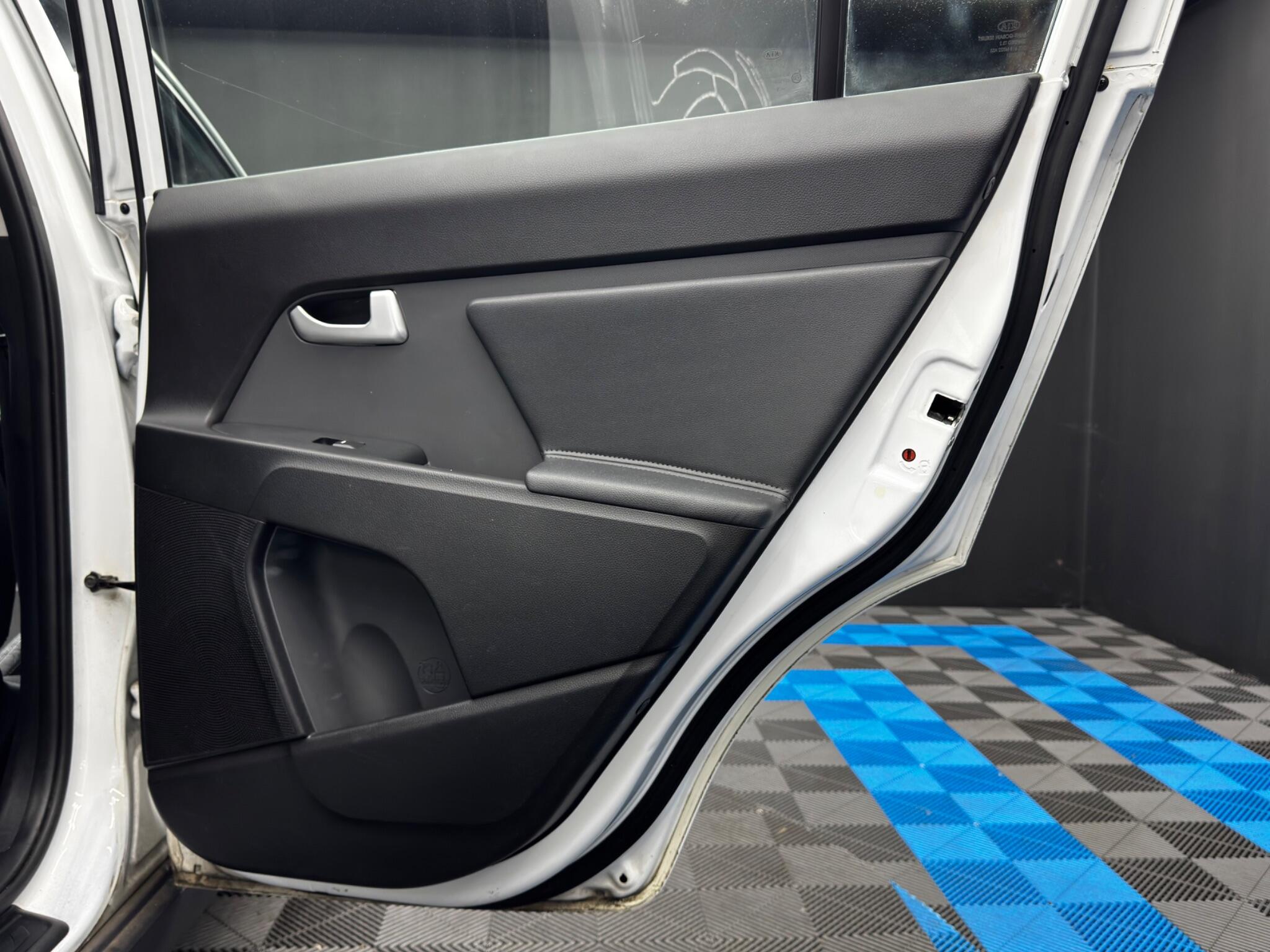 Kia Sportage 1.7 CRDi EcoDynamics 2 2WD Euro 6 (s/s) 5dr 5dr Manual 2025