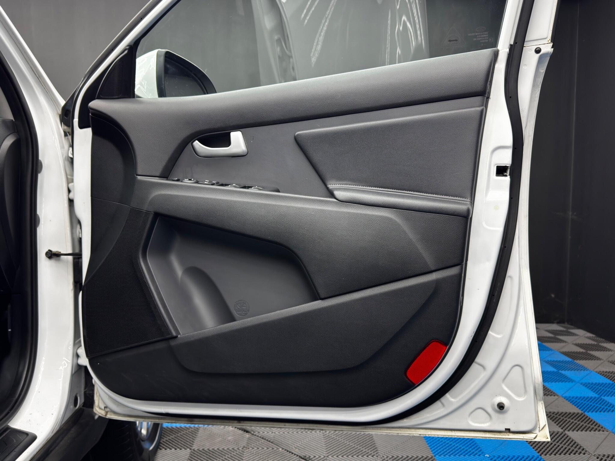 Kia Sportage 1.7 CRDi EcoDynamics 2 2WD Euro 6 (s/s) 5dr 5dr Manual 2025