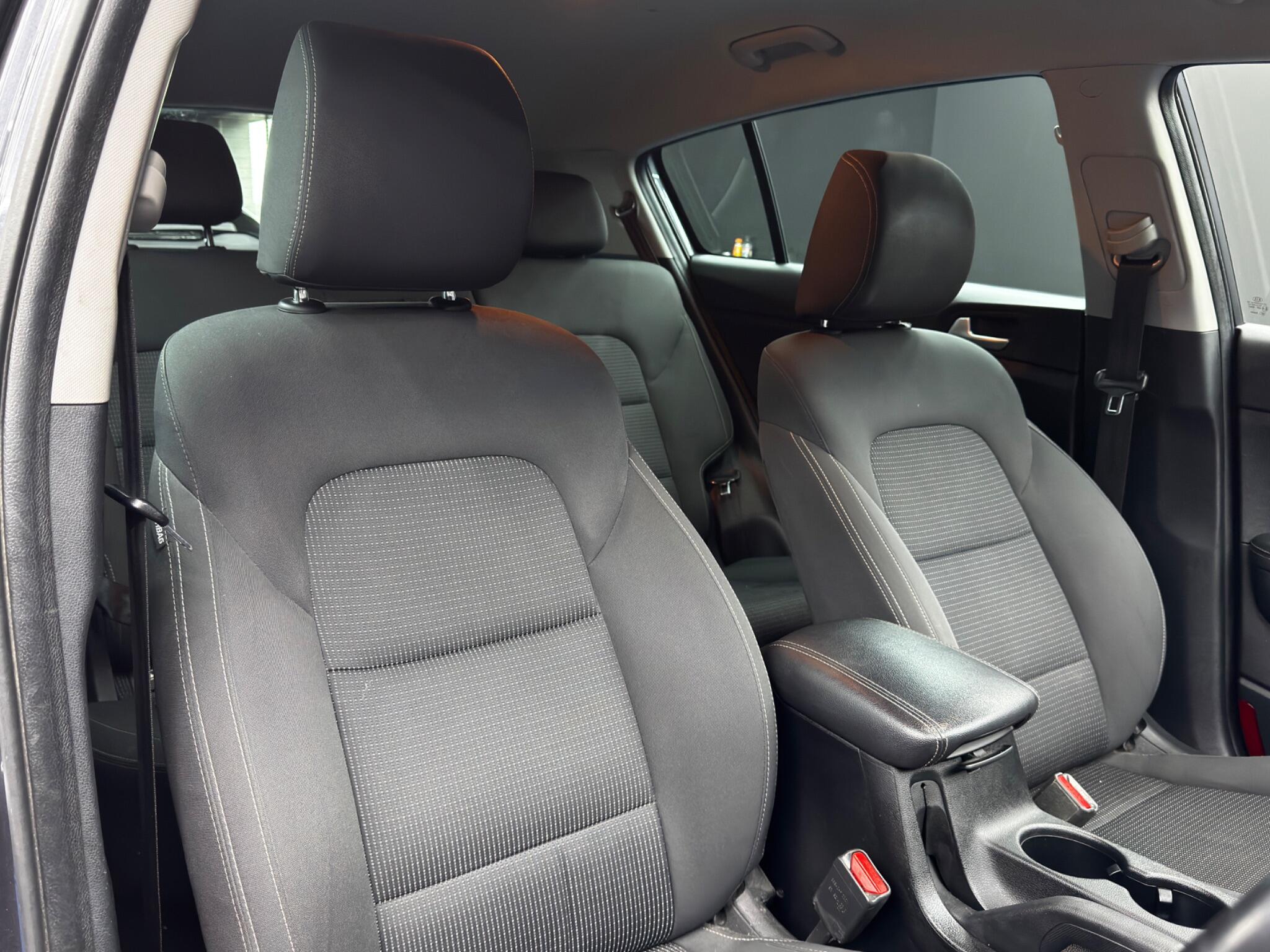 Kia Sportage 2.0 CRDi KX-2 AWD Euro 6 5dr 5dr Manual 2025