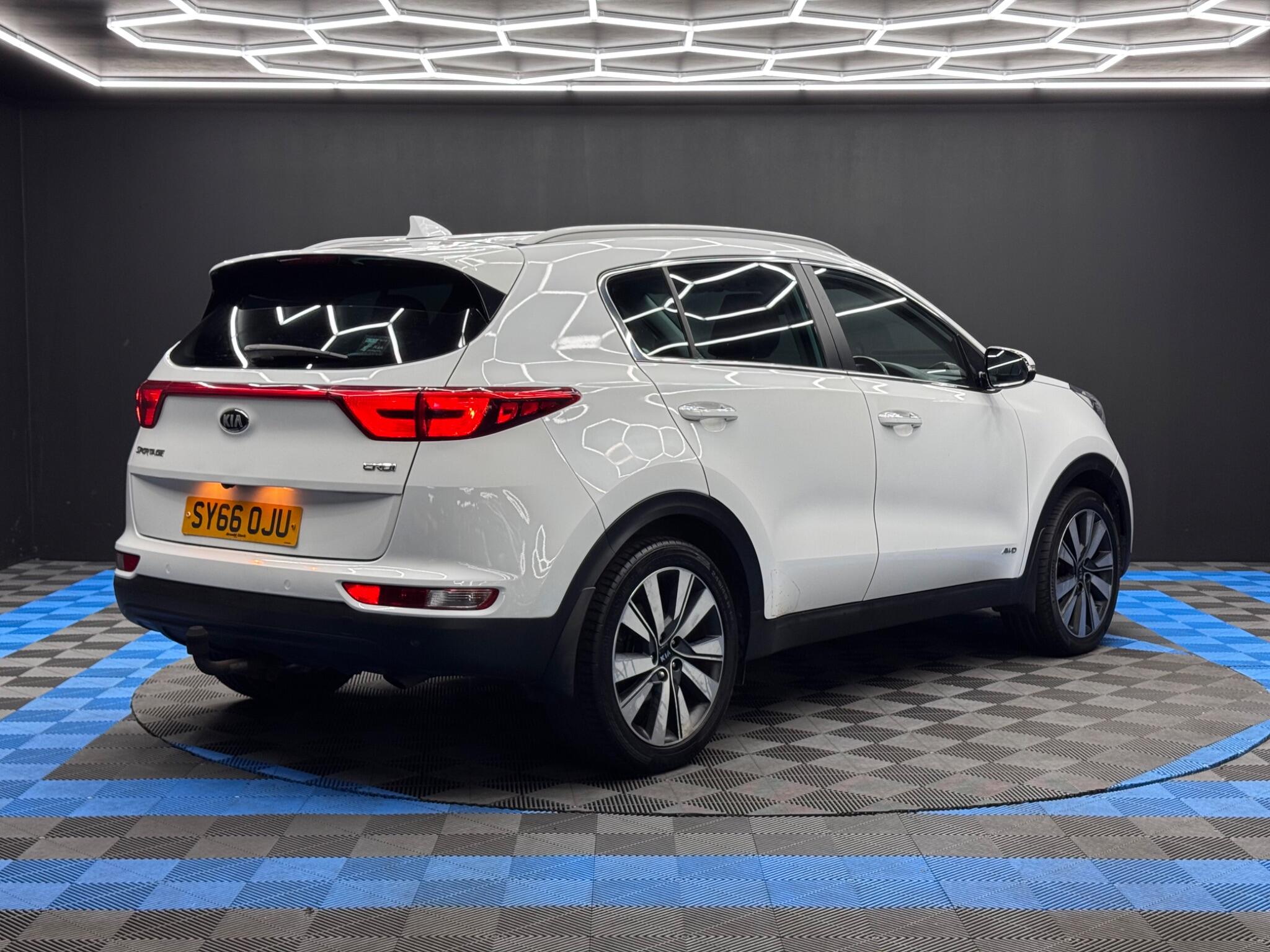 Kia Sportage 2.0 CRDi KX-3 AWD Euro 6 5dr 5dr Manual 2025