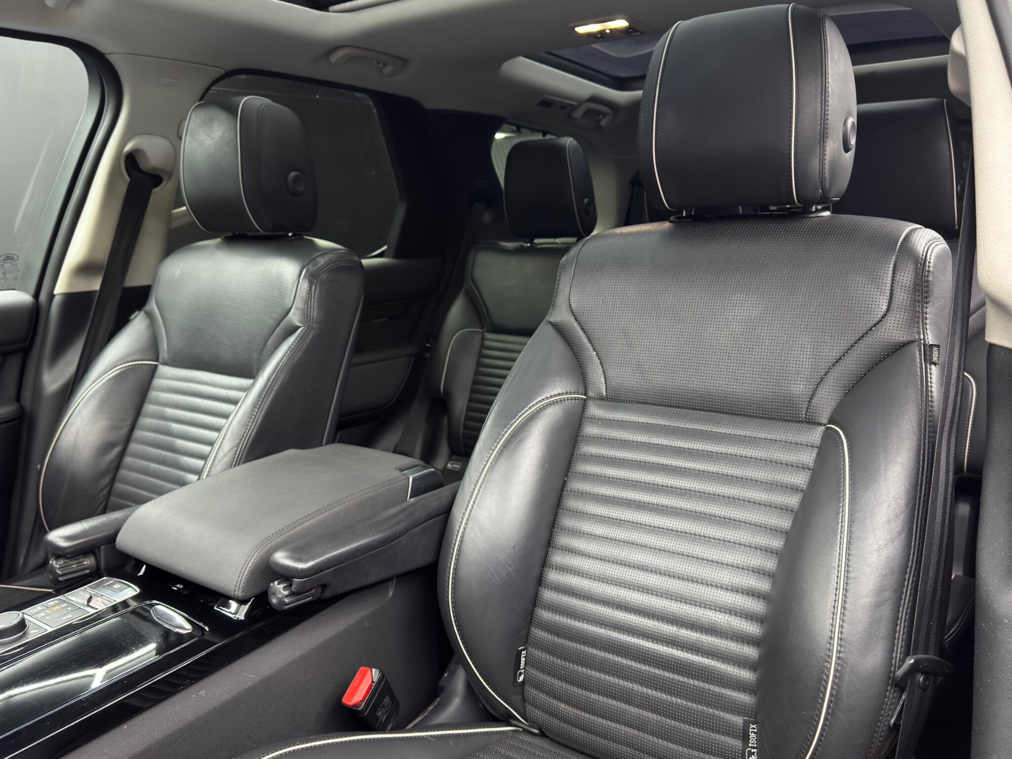 Land Rover DISCOVERY 3.0 TD V6 HSE Auto 4WD Euro 6 (s/s) 5dr 5dr Automatic 2026