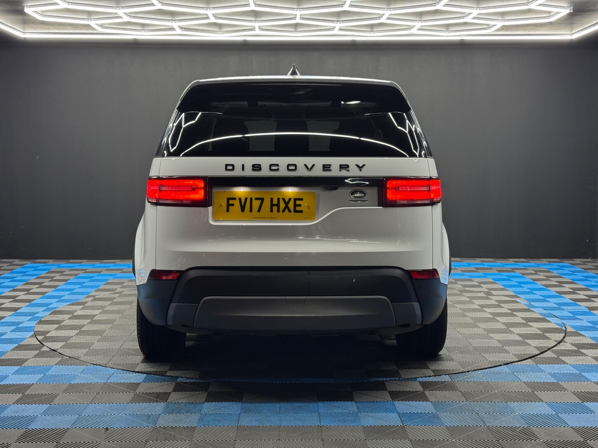 Land Rover DISCOVERY 3.0 TD V6 HSE Auto 4WD Euro 6 (s/s) 5dr 5dr Automatic 2026