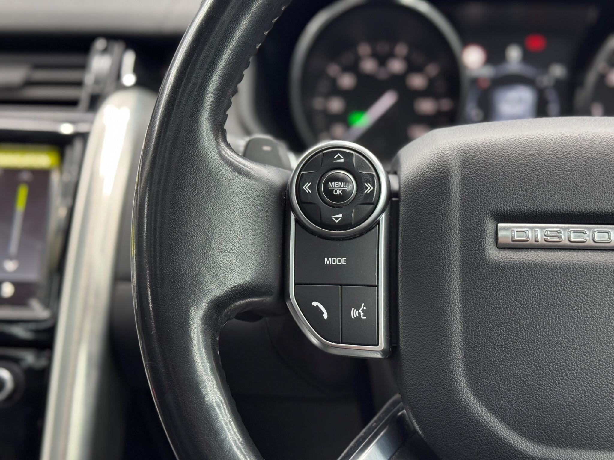 Land Rover DISCOVERY 3.0 TD V6 HSE Auto 4WD Euro 6 (s/s) 5dr 5dr Automatic 2026