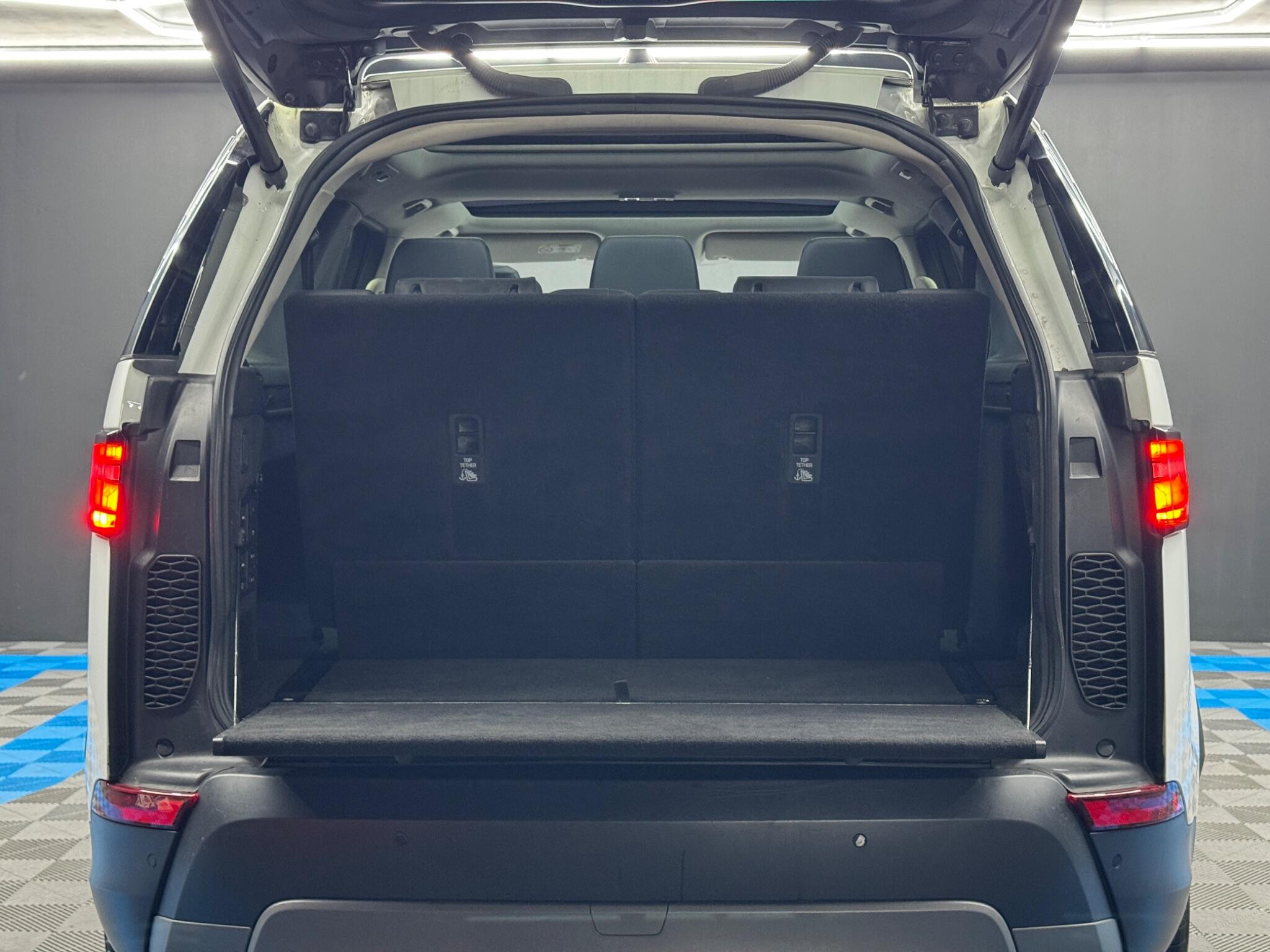 Land Rover DISCOVERY 3.0 TD V6 HSE Auto 4WD Euro 6 (s/s) 5dr 5dr Automatic 2026