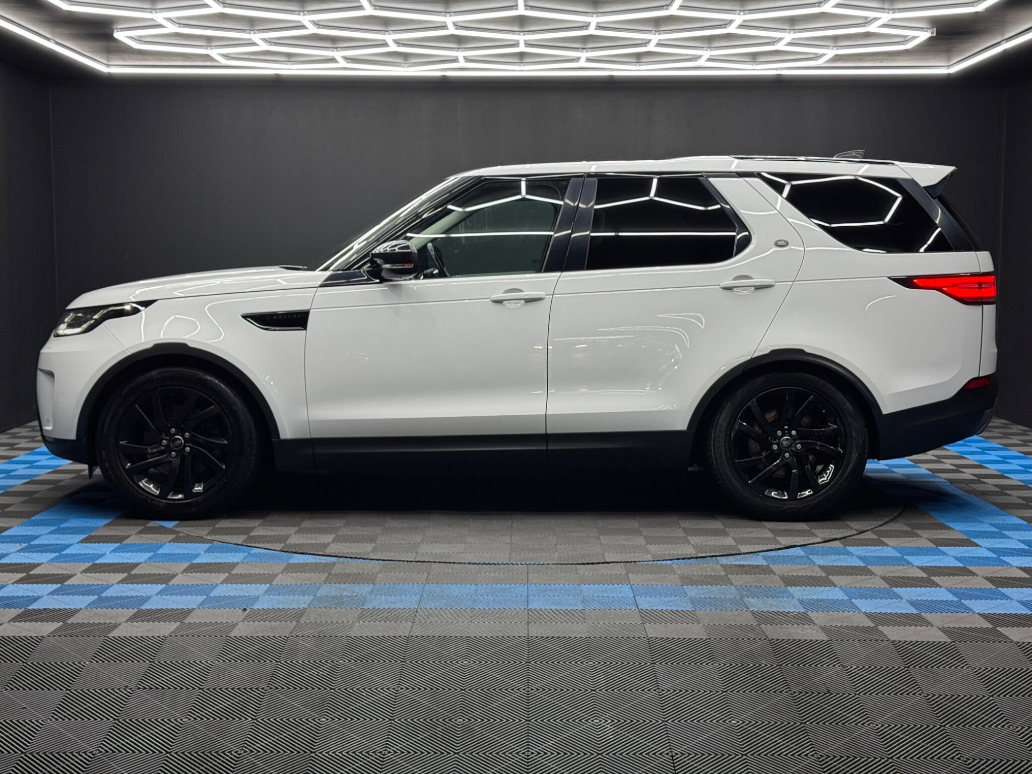 Land Rover DISCOVERY 3.0 TD V6 HSE Auto 4WD Euro 6 (s/s) 5dr 5dr Automatic 2026