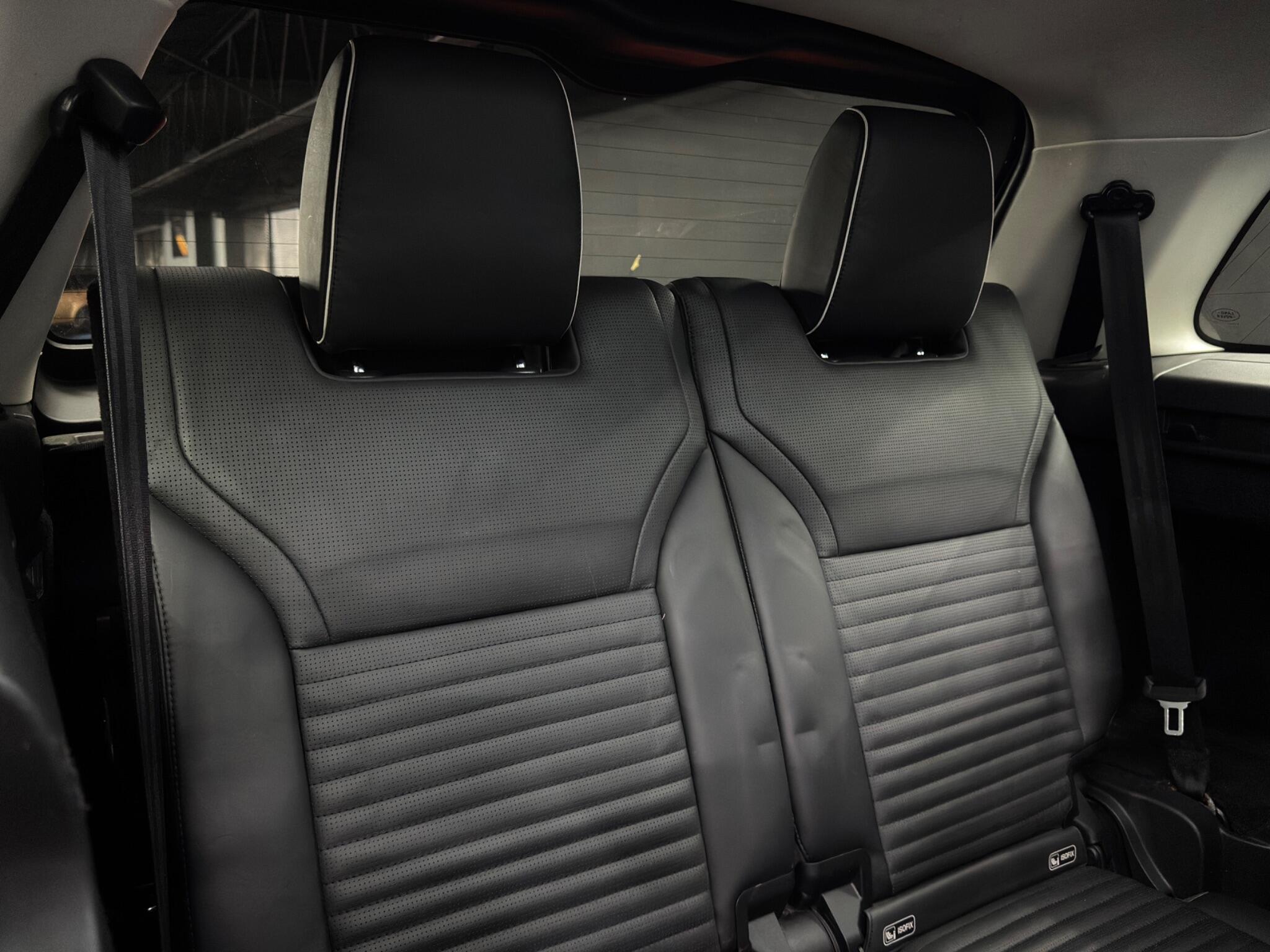 Land Rover DISCOVERY 3.0 TD V6 HSE Auto 4WD Euro 6 (s/s) 5dr 5dr Automatic 2026