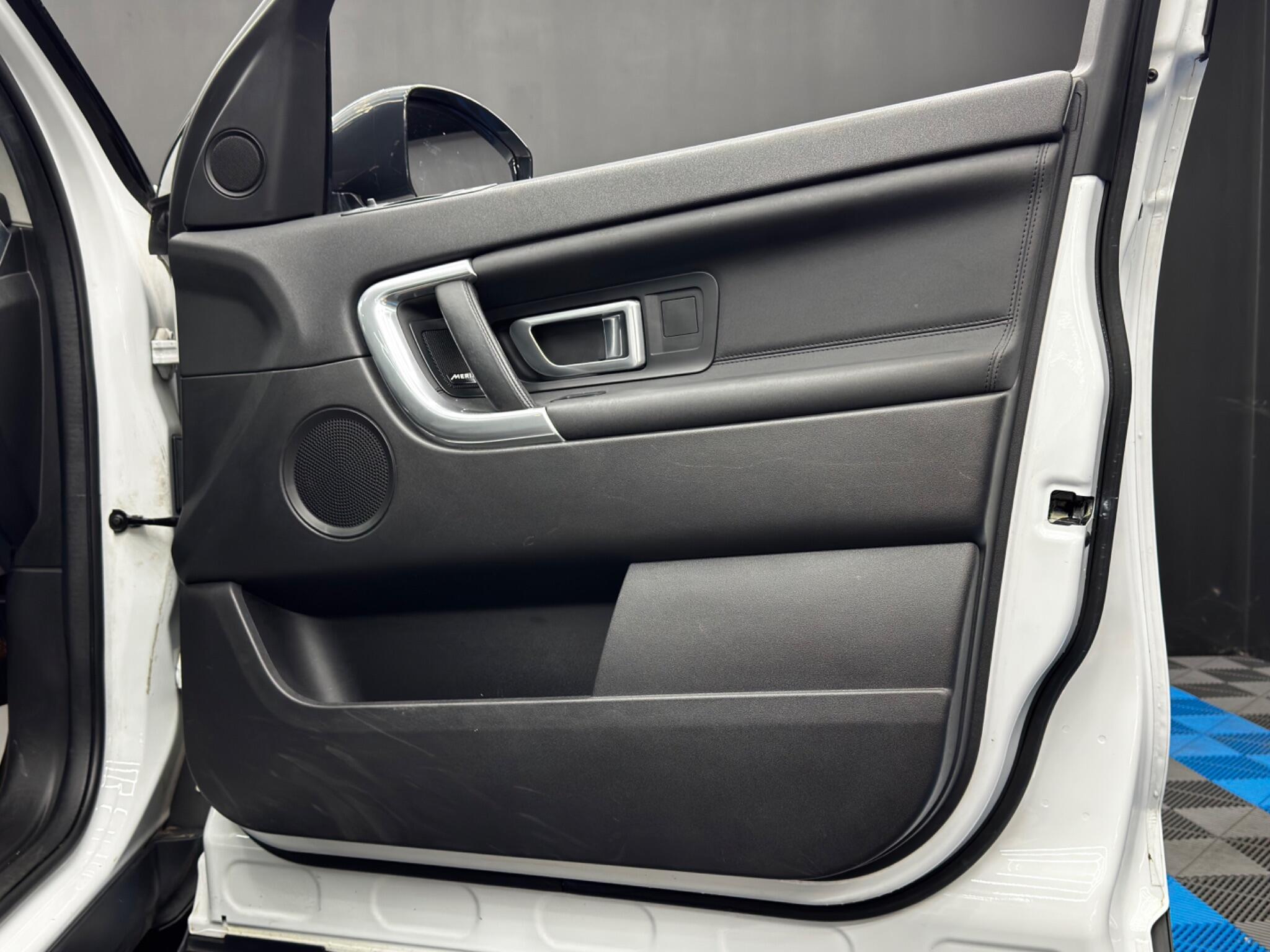 Land Rover Discovery Sport 2.0 TD4 HSE Black Auto 4WD Euro 6 (s/s) 5dr 5dr Automatic 2025