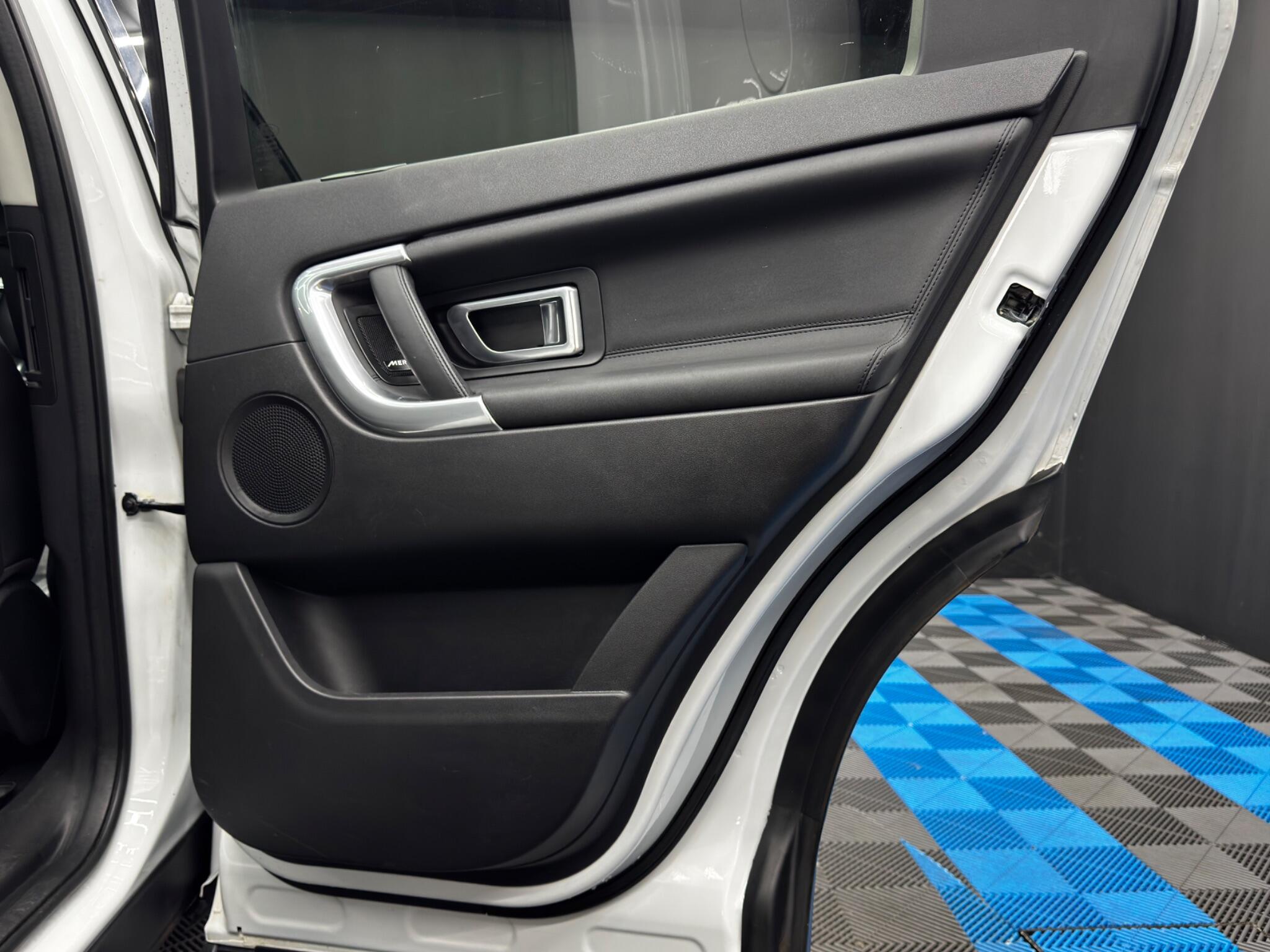 Land Rover Discovery Sport 2.0 TD4 HSE Black Auto 4WD Euro 6 (s/s) 5dr 5dr Automatic 2025