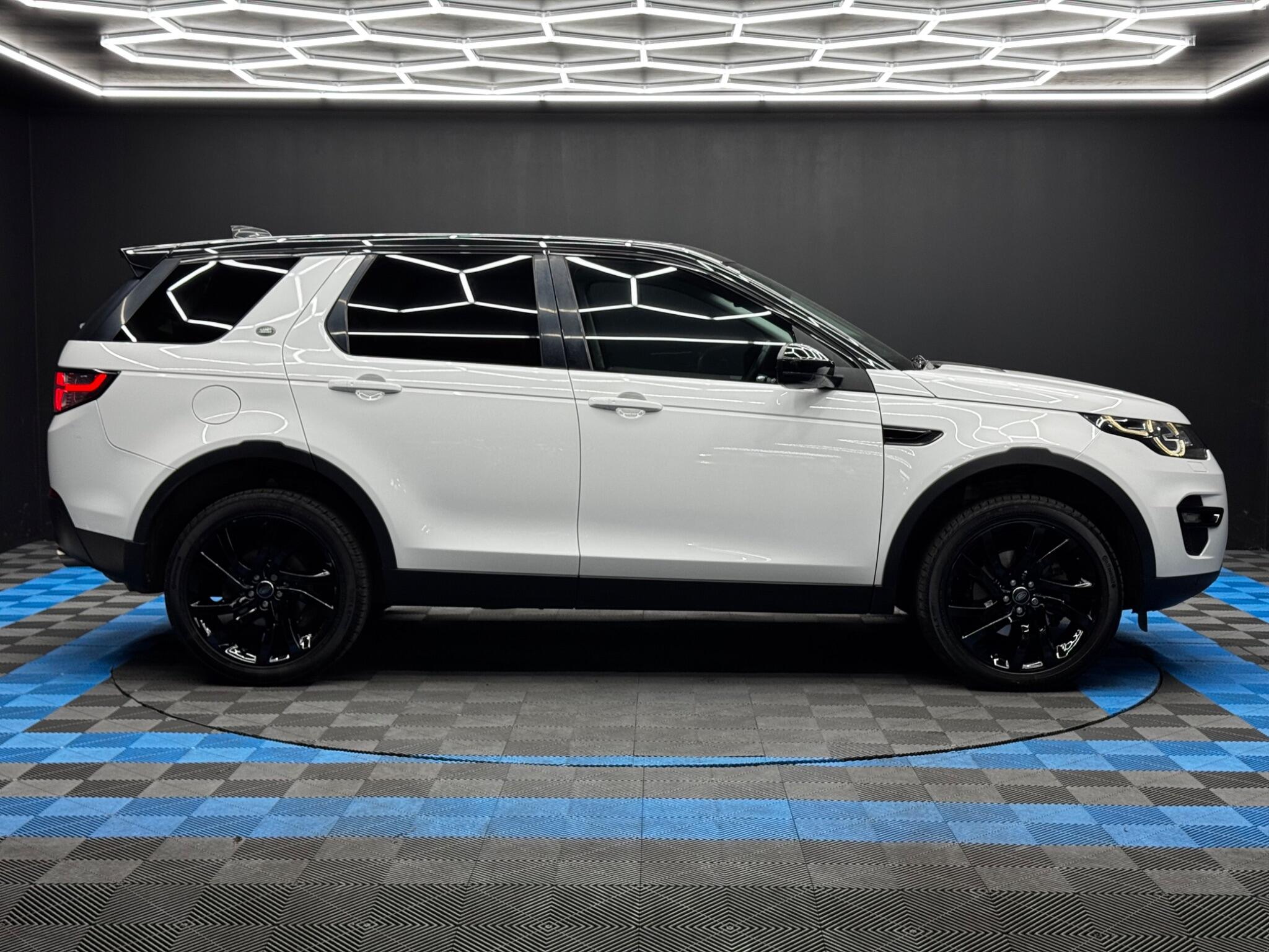 Land Rover Discovery Sport 2.0 TD4 HSE Black Auto 4WD Euro 6 (s/s) 5dr 5dr Automatic 2025