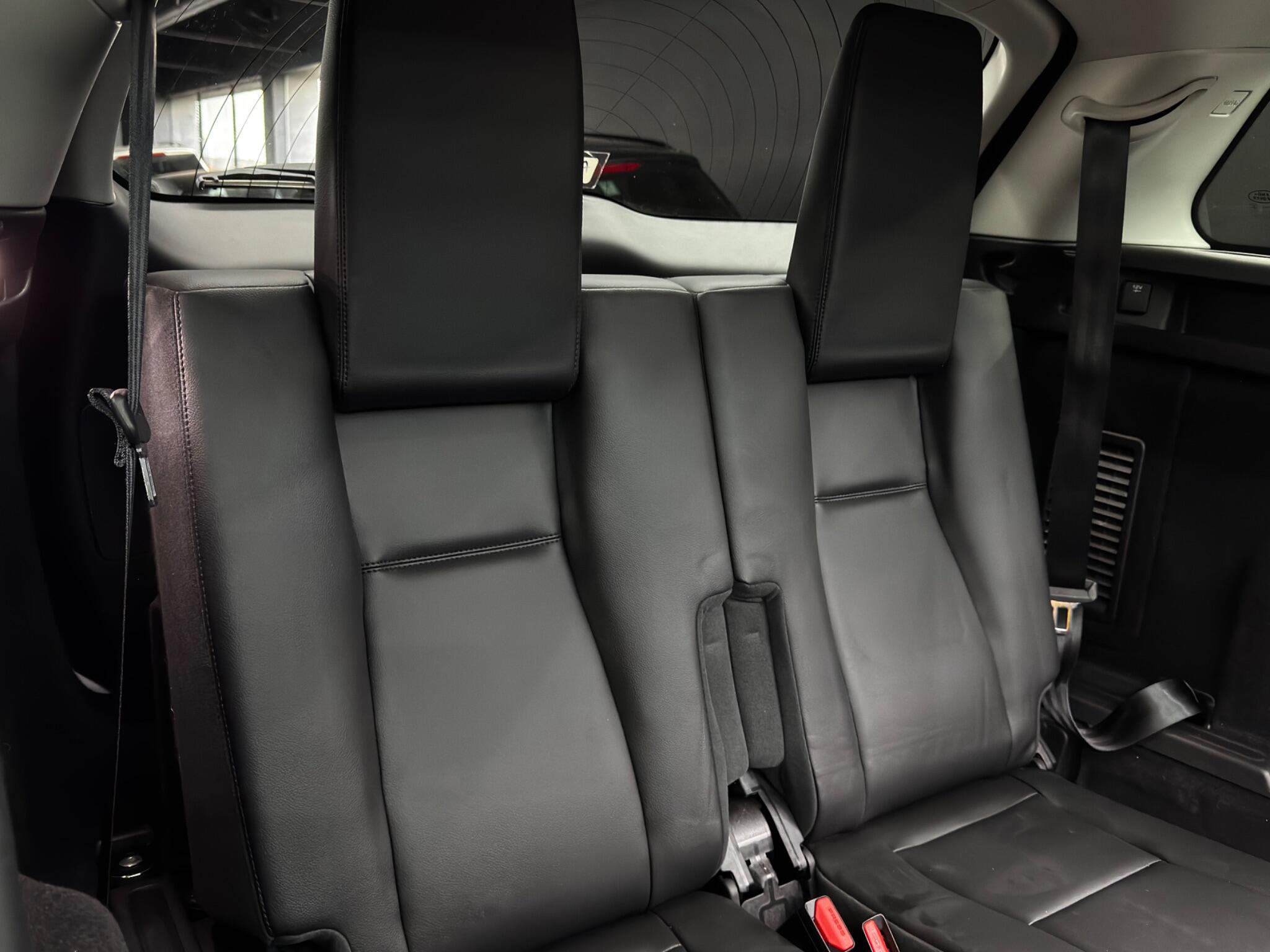 Land Rover Discovery Sport 2.0 TD4 HSE Black Auto 4WD Euro 6 (s/s) 5dr 5dr Automatic 2025