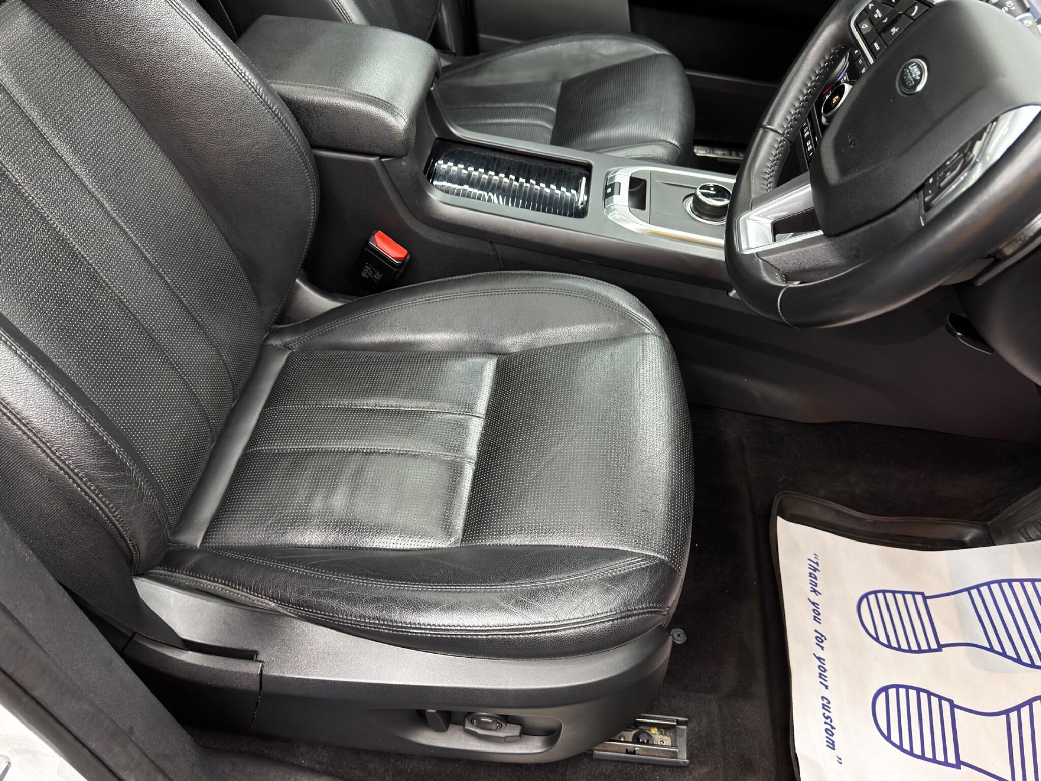 Land Rover Discovery Sport 2.0 TD4 HSE Black Auto 4WD Euro 6 (s/s) 5dr 5dr Automatic 2025