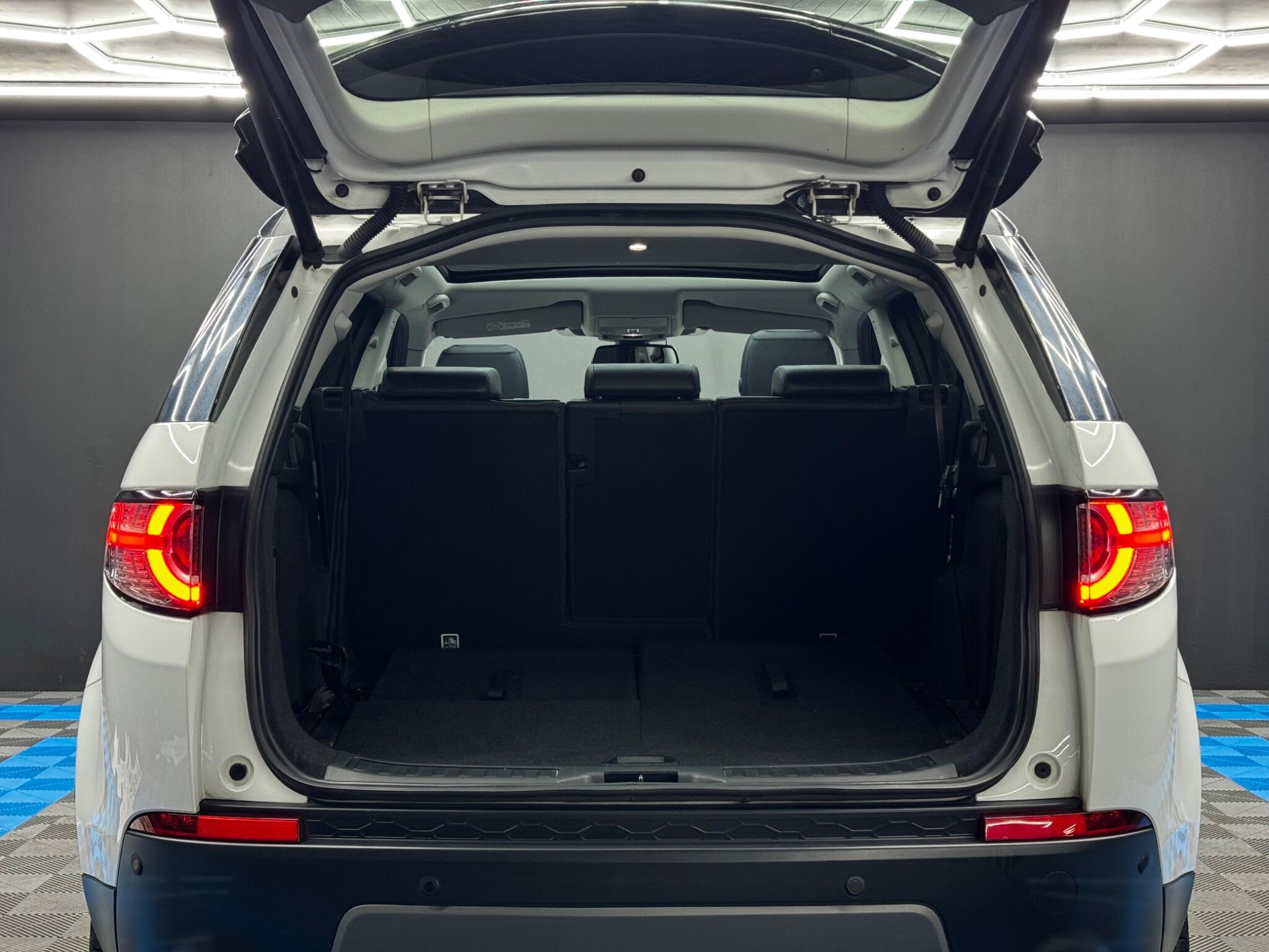 Land Rover Discovery Sport 2.0 TD4 HSE Black Auto 4WD Euro 6 (s/s) 5dr 5dr Automatic 2025