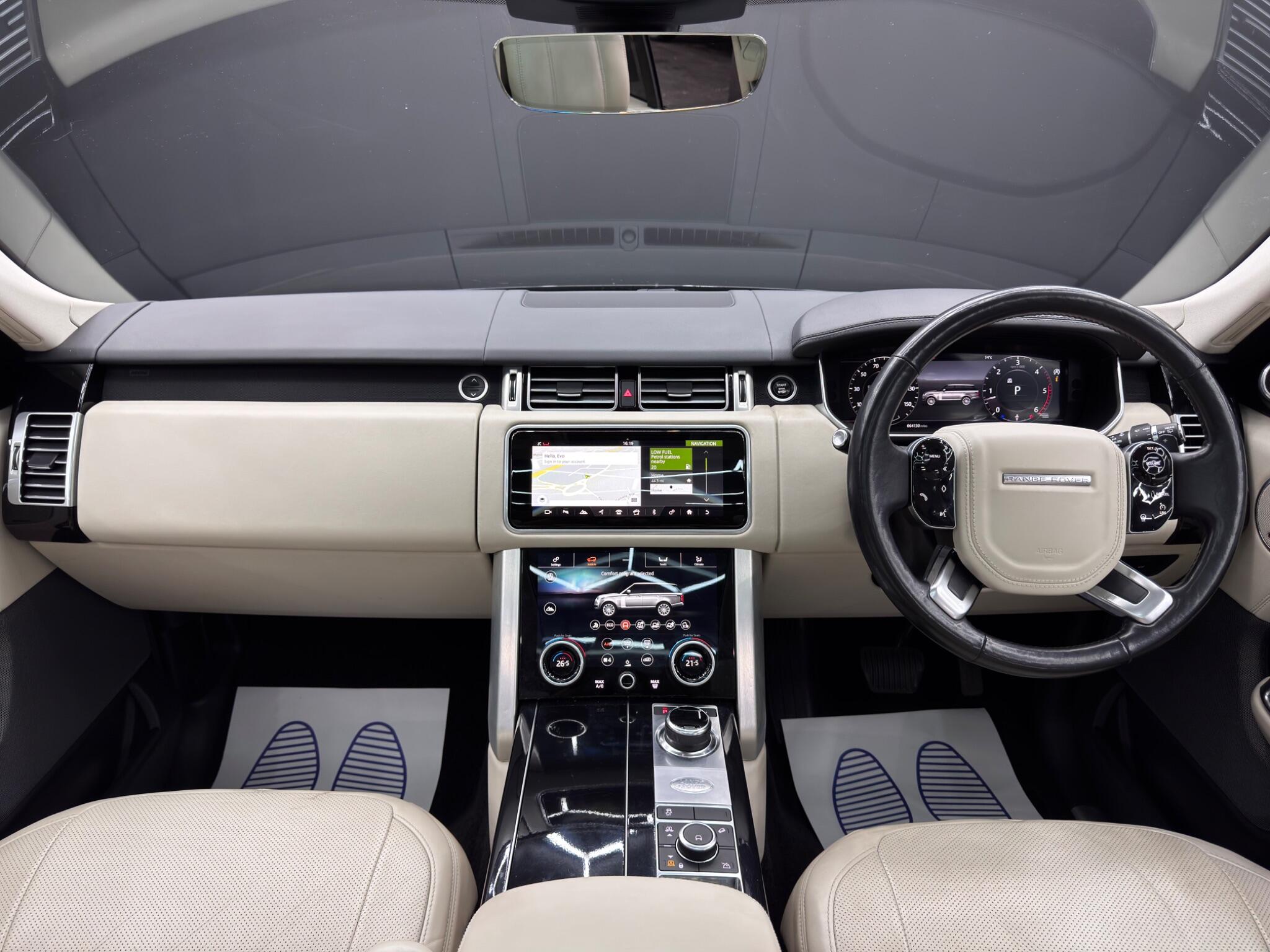 Land Rover Range Rover 3.0 SD V6 Vogue Auto 4WD Euro 6 (s/s) 5dr 5dr Automatic 2025