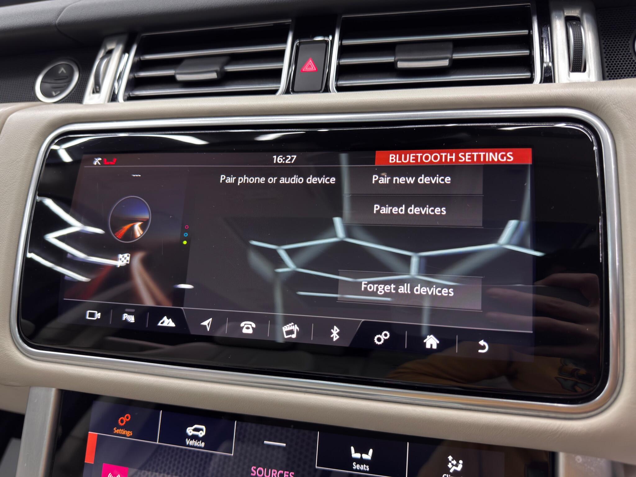 Land Rover Range Rover 3.0 SD V6 Vogue Auto 4WD Euro 6 (s/s) 5dr 5dr Automatic 2025